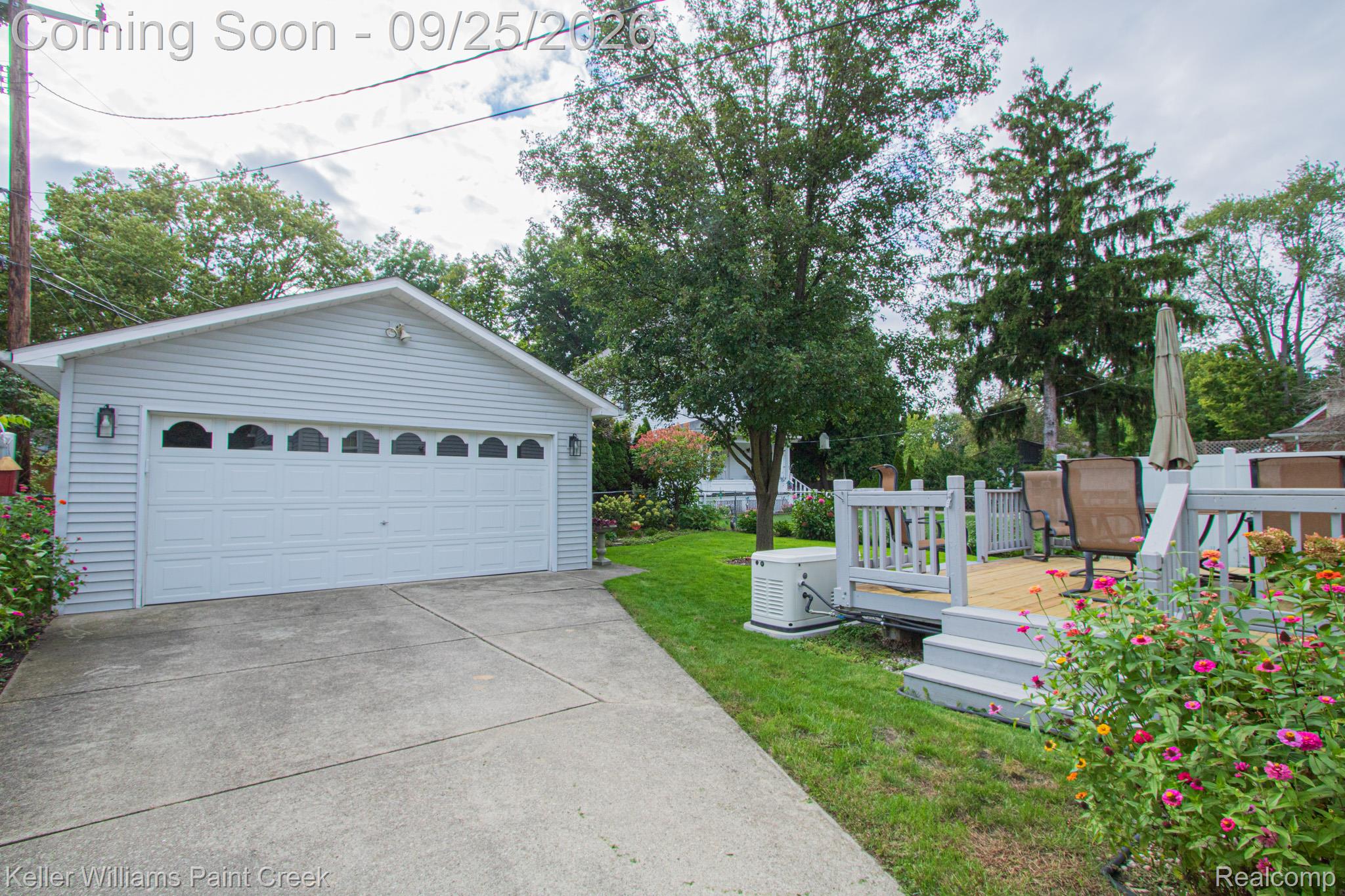 218 Riverside Drive Property Photo 26