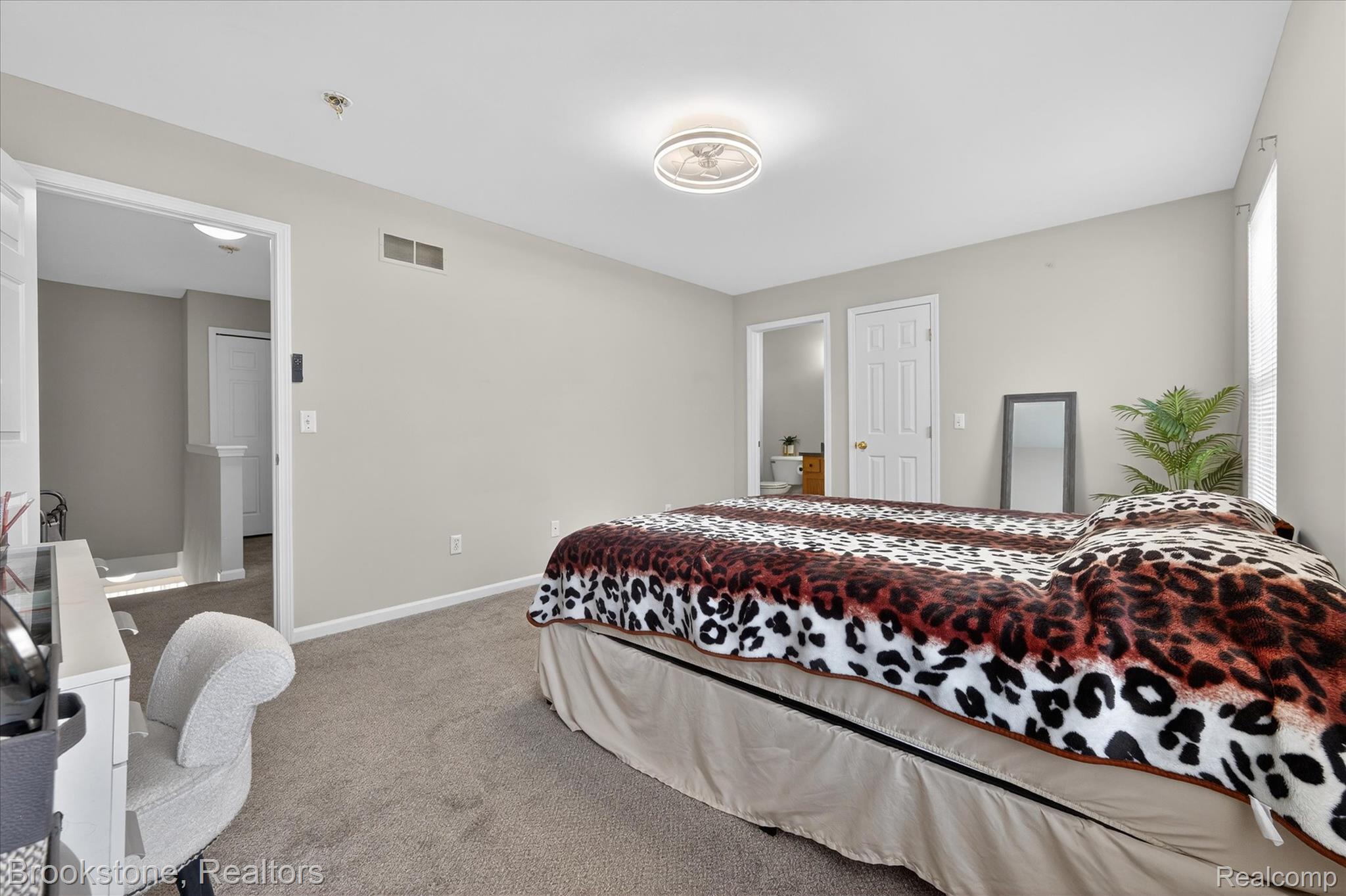 37744 Charter Oaks Boulevard 397 Property Photo 20