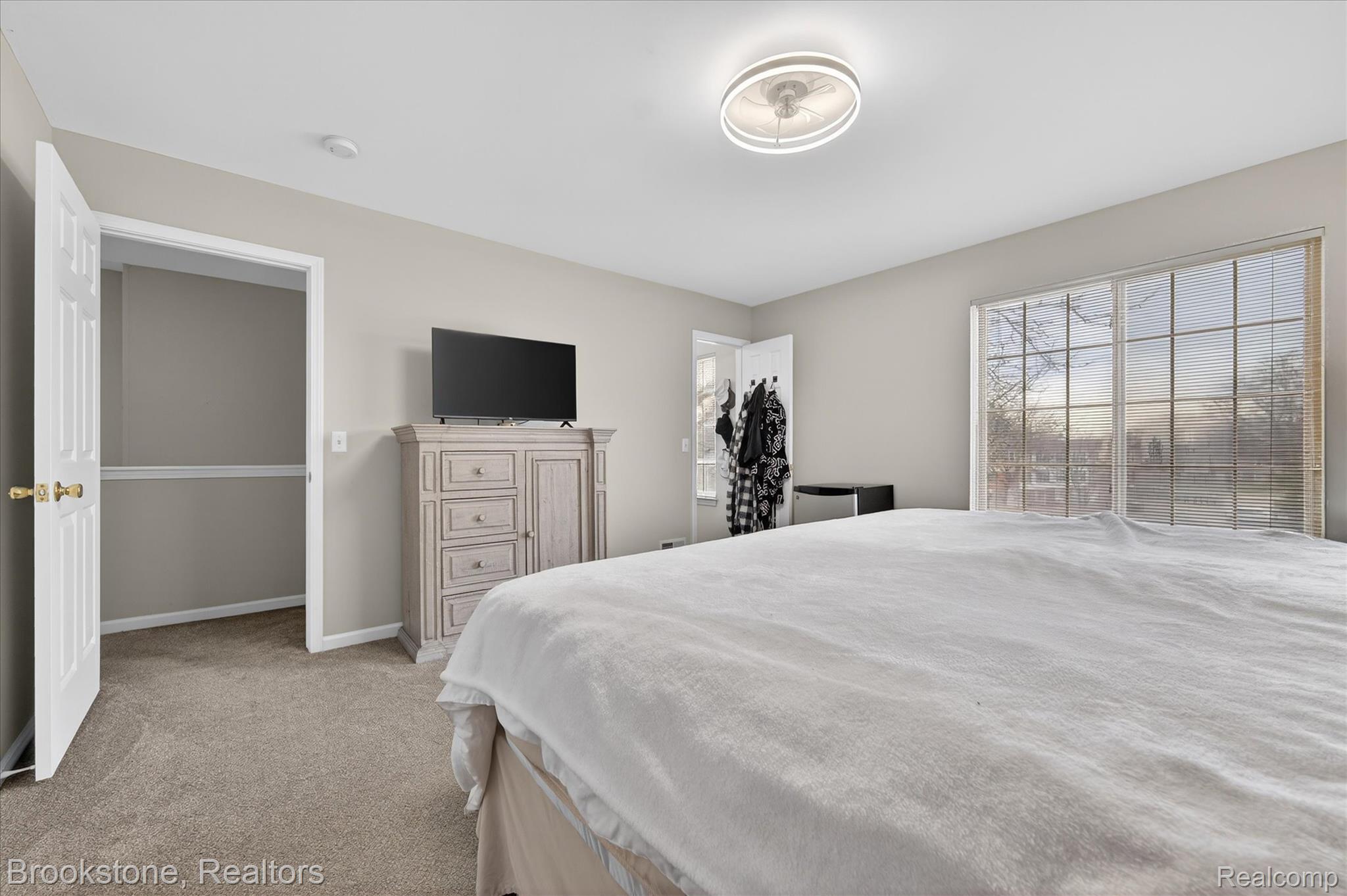 37744 Charter Oaks Boulevard 397 Property Photo 27