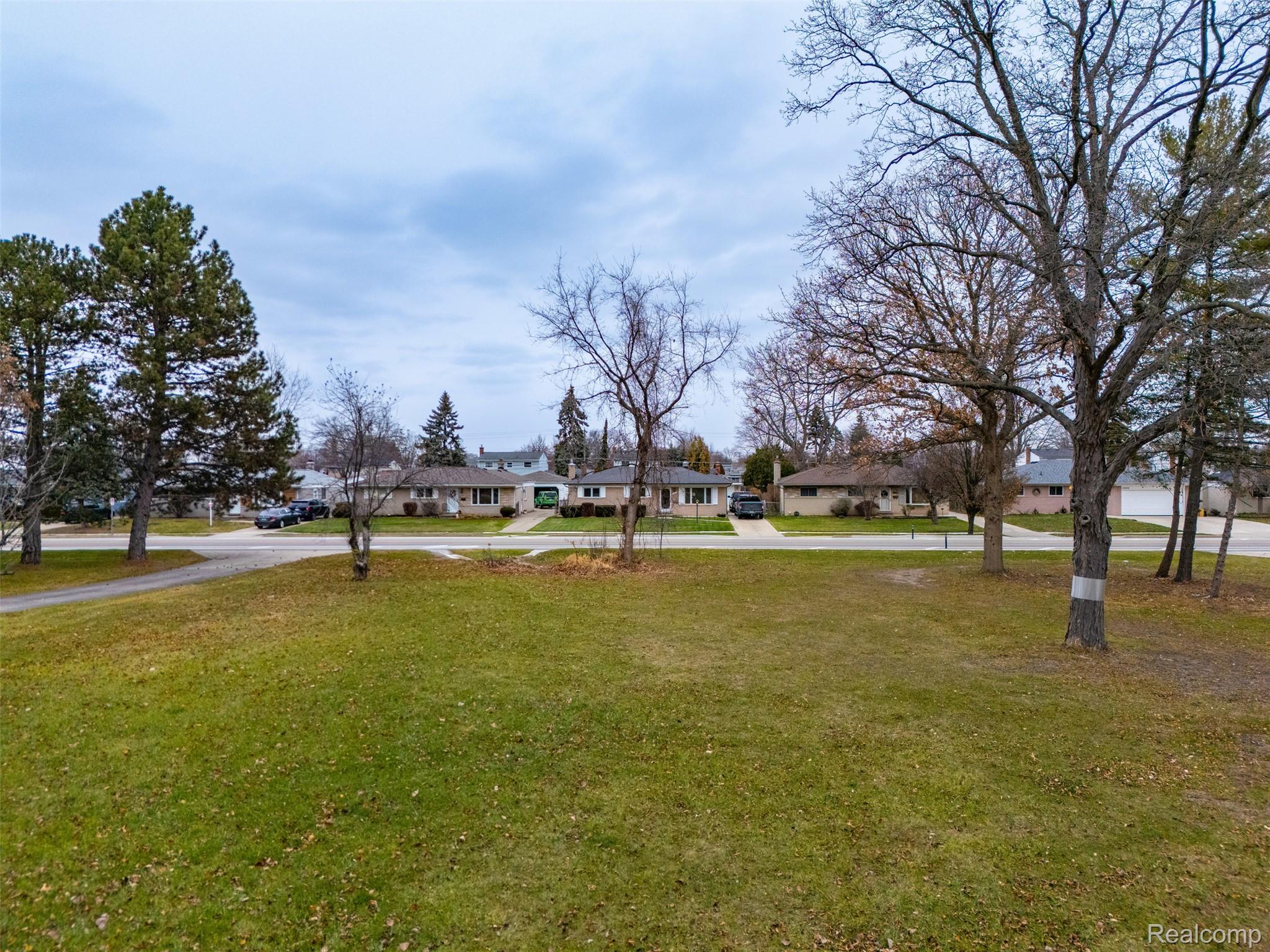13000 Plumbrook Road Property Photo 10