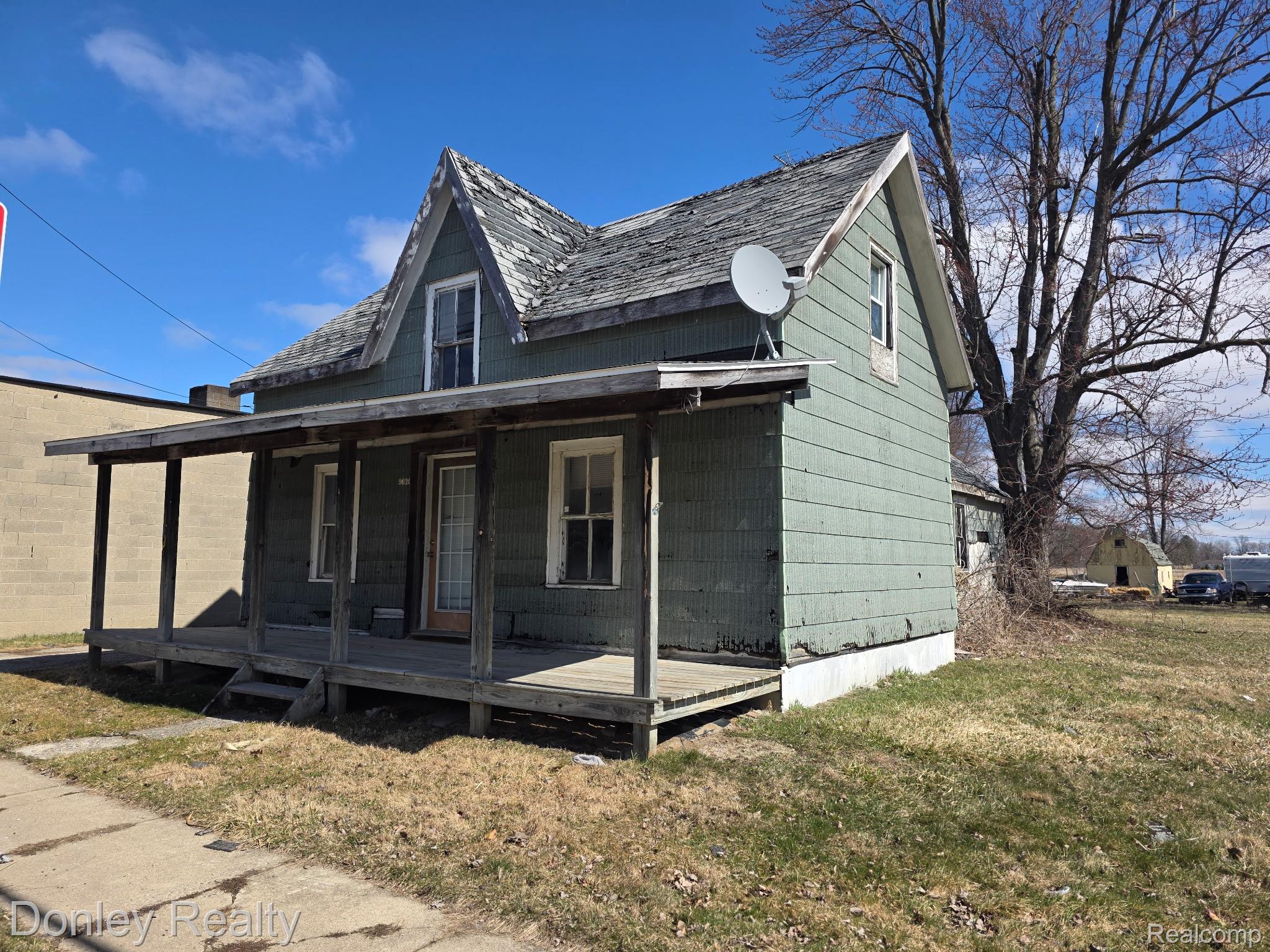9620 Main Street Property Photo 1