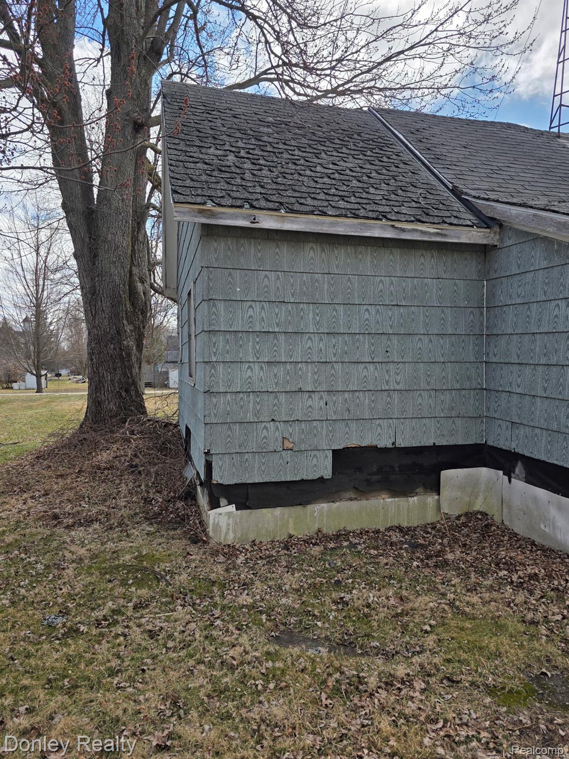 9620 Main Street Property Photo 5