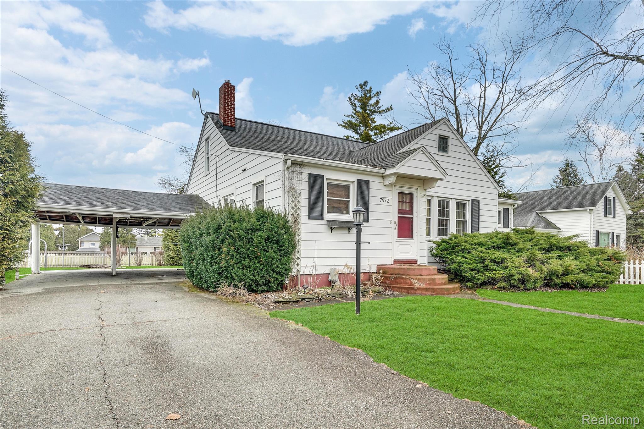7972 3rd Street Property Photo 3