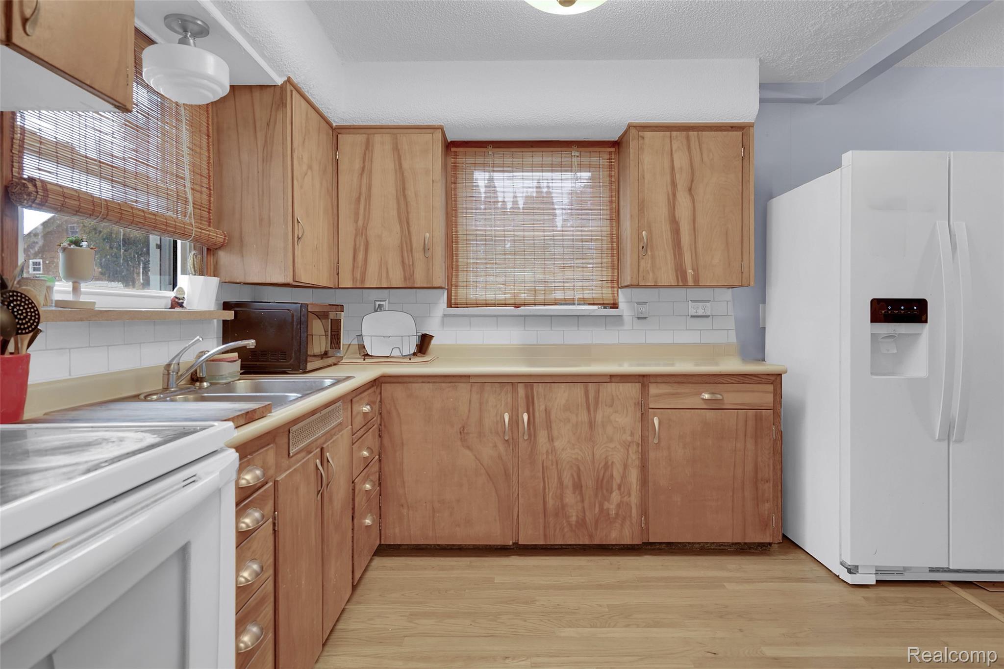 7972 3rd Street Property Photo 11