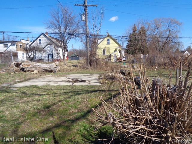 5468 Holcomb Street Property Photo 7