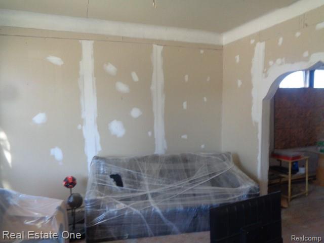 5468 Holcomb Street Property Photo 9