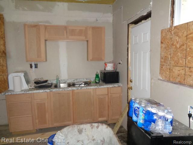 5468 Holcomb Street Property Photo 18