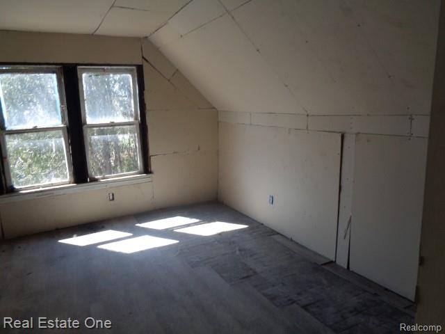 5468 Holcomb Street Property Photo 20
