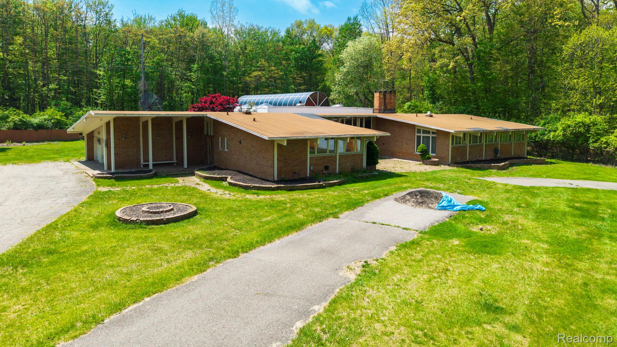 20551 Norwood Drive Property Photo 6