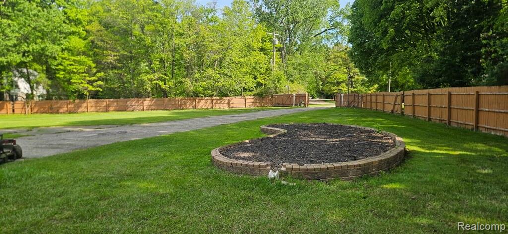 20551 Norwood Drive Property Photo 19