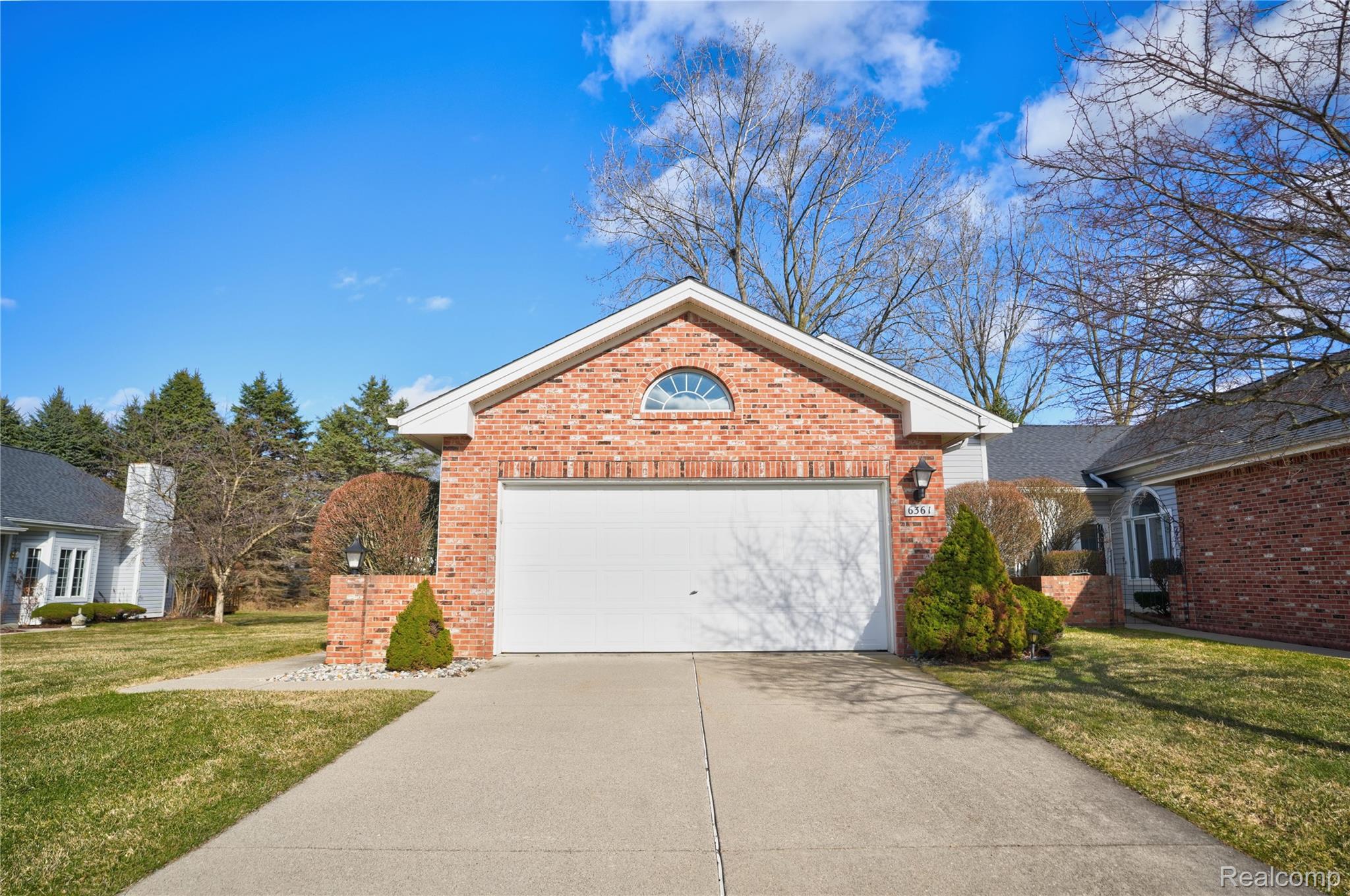 6361 Squire Lake Drive Property Photo 1