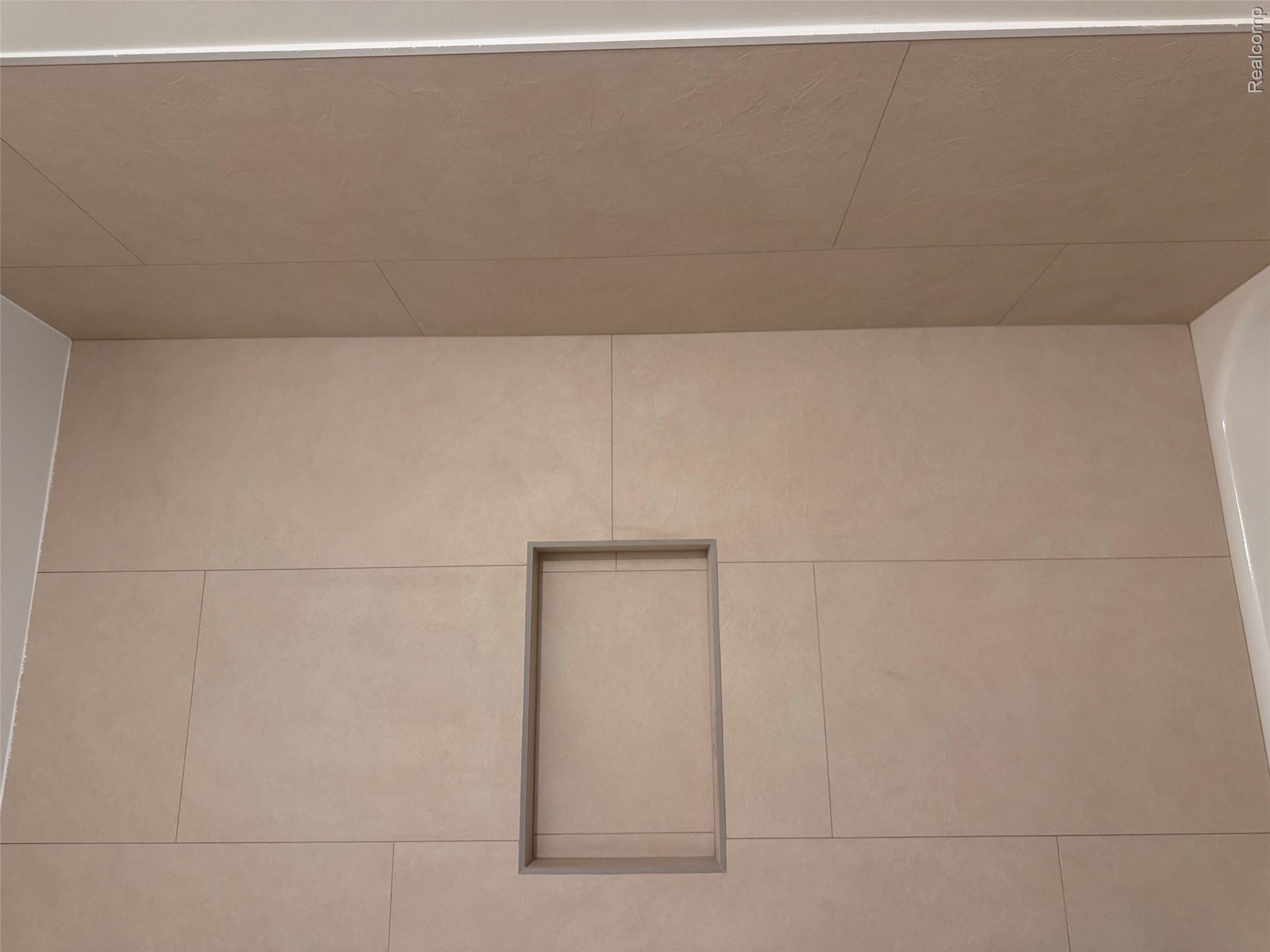 4104 Carriage Hill Drive Property Photo 6