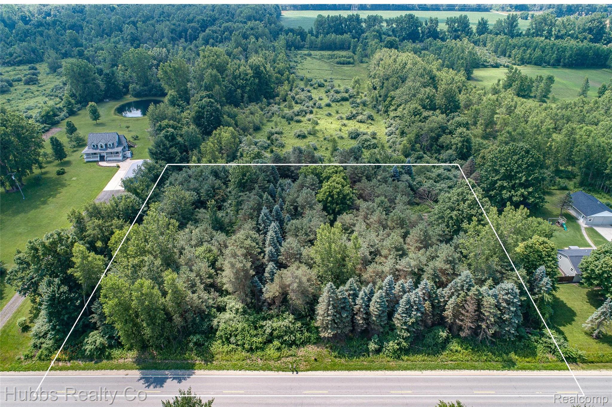 9361 Birch Run Rd Property Photo 1