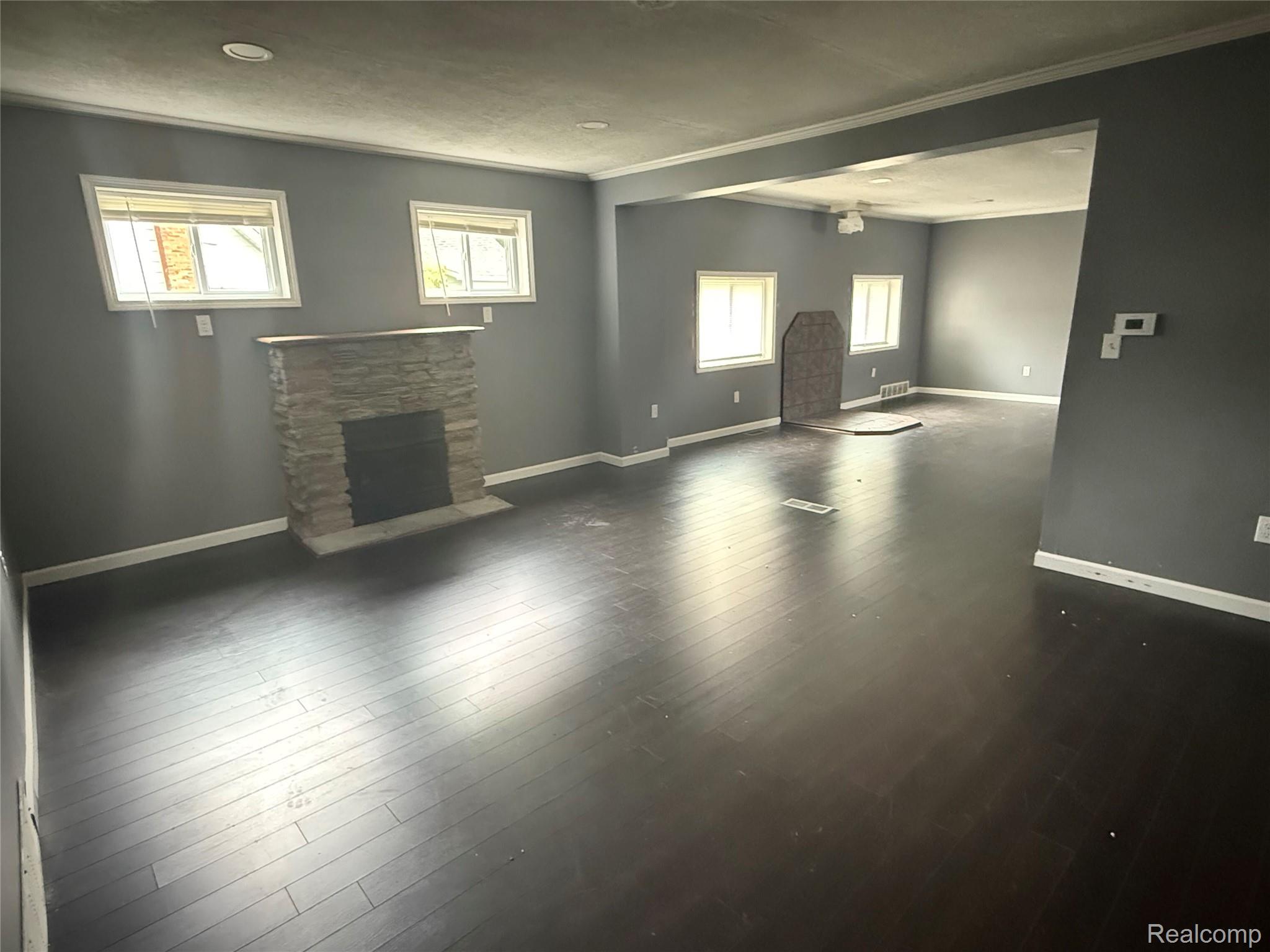 140 Alexander Street Property Photo 7