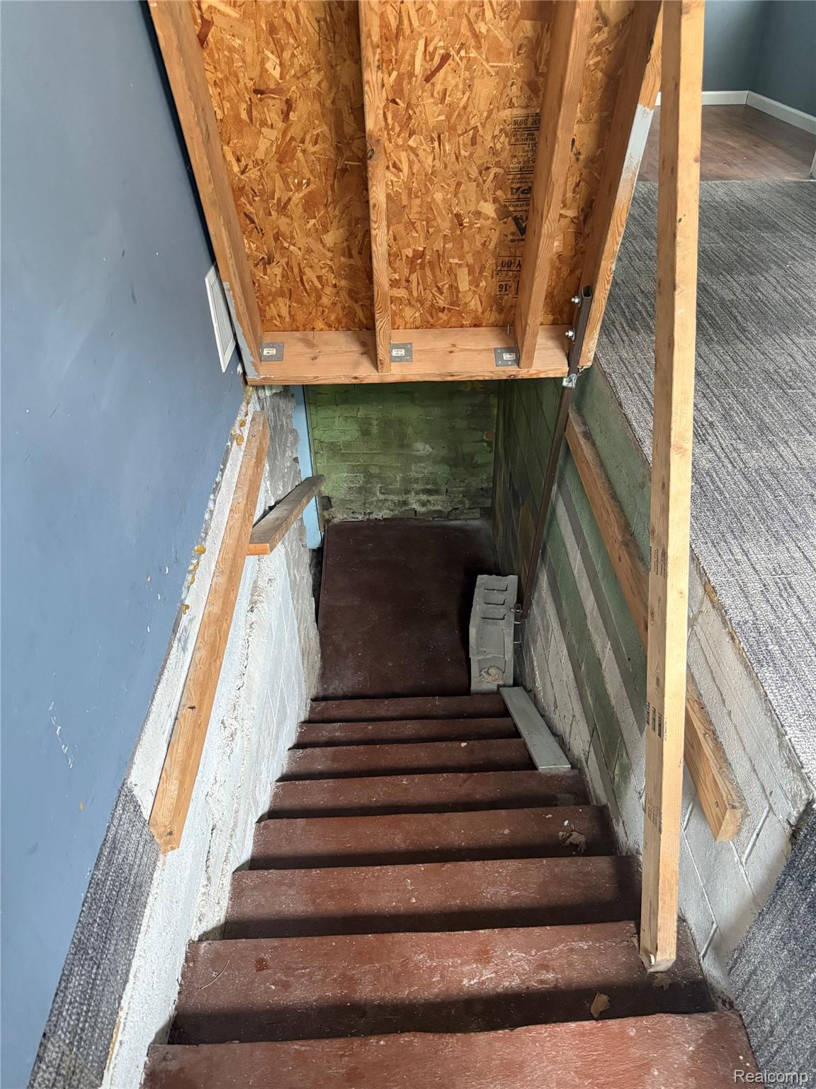 140 Alexander Street Property Photo 10