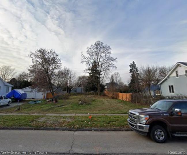 235 N Mary Street Property Photo 3