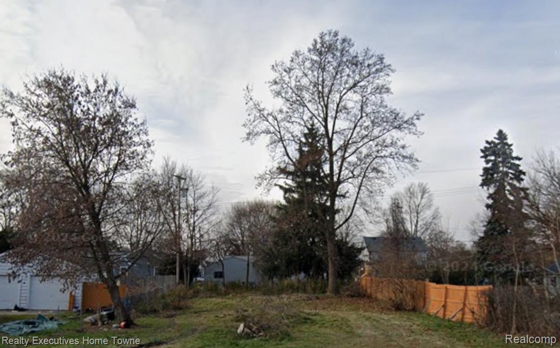 235 N Mary Street Property Photo 4