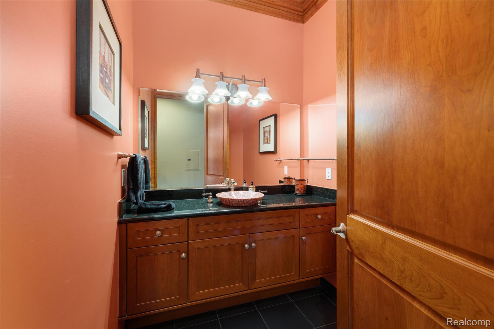 7432 Foxburg Court Property Photo 24