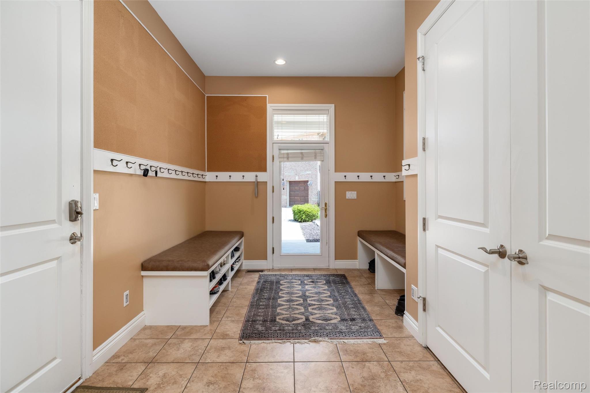 7432 Foxburg Court Property Photo 42