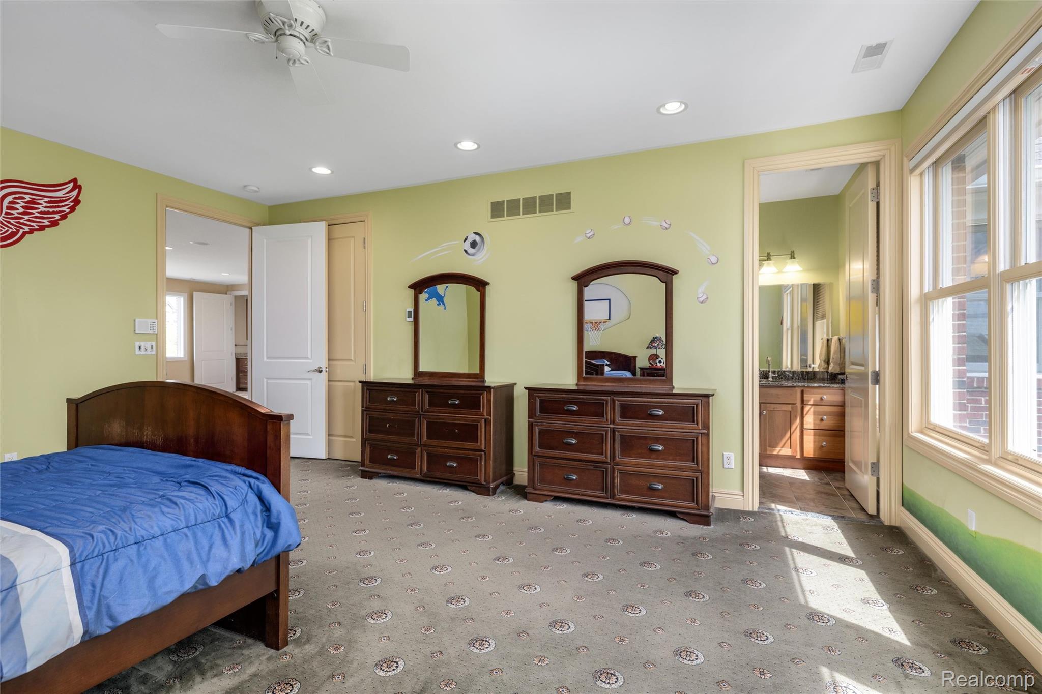 7432 Foxburg Court Property Photo 81