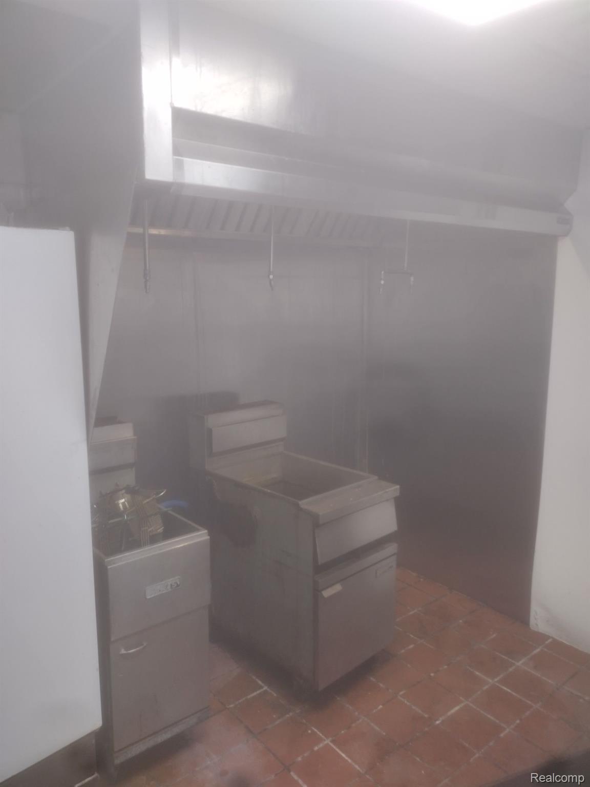 7455 Fenkell Street Property Photo 29