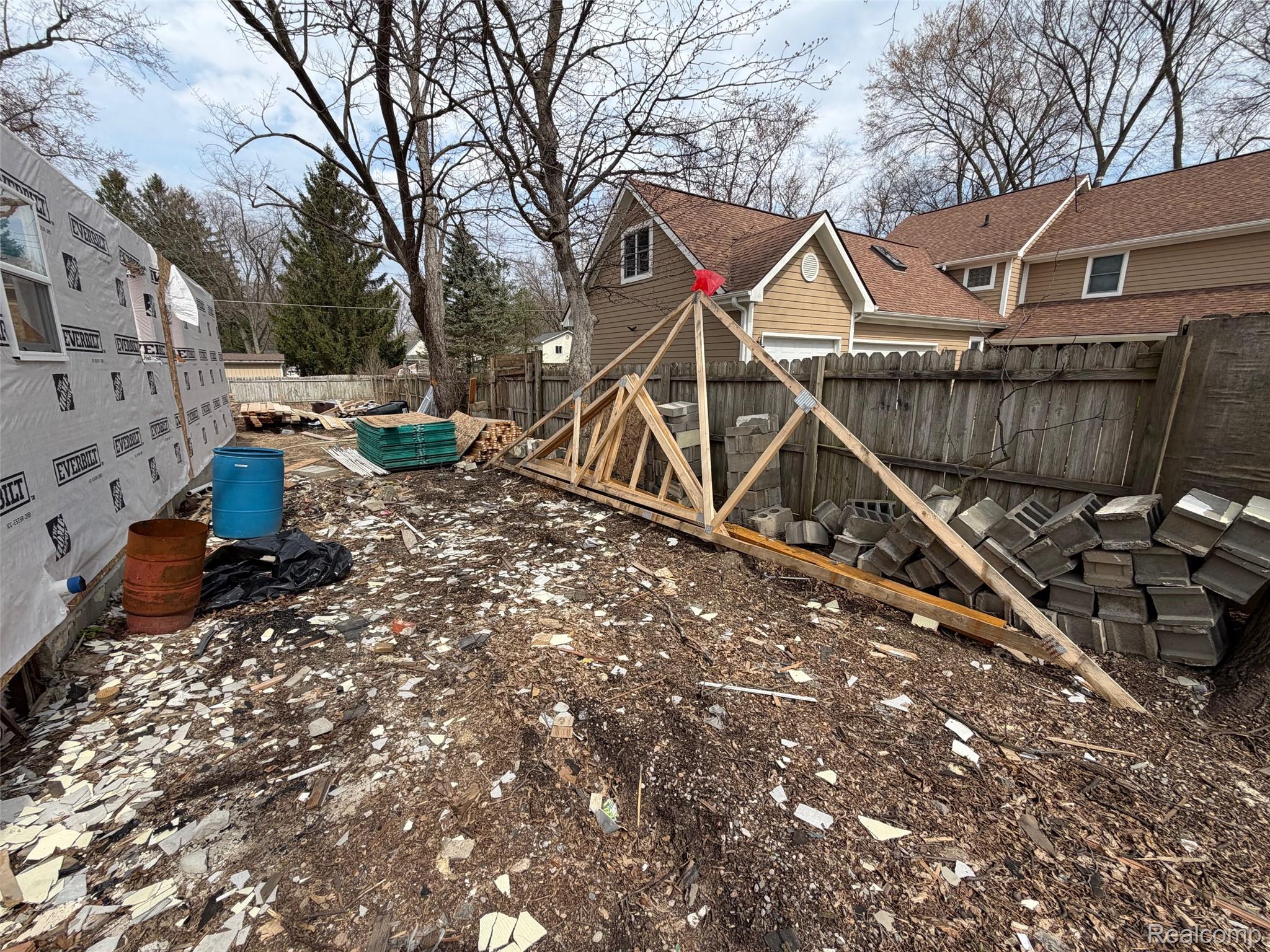 2935 Jackson Boulevard Property Photo 4