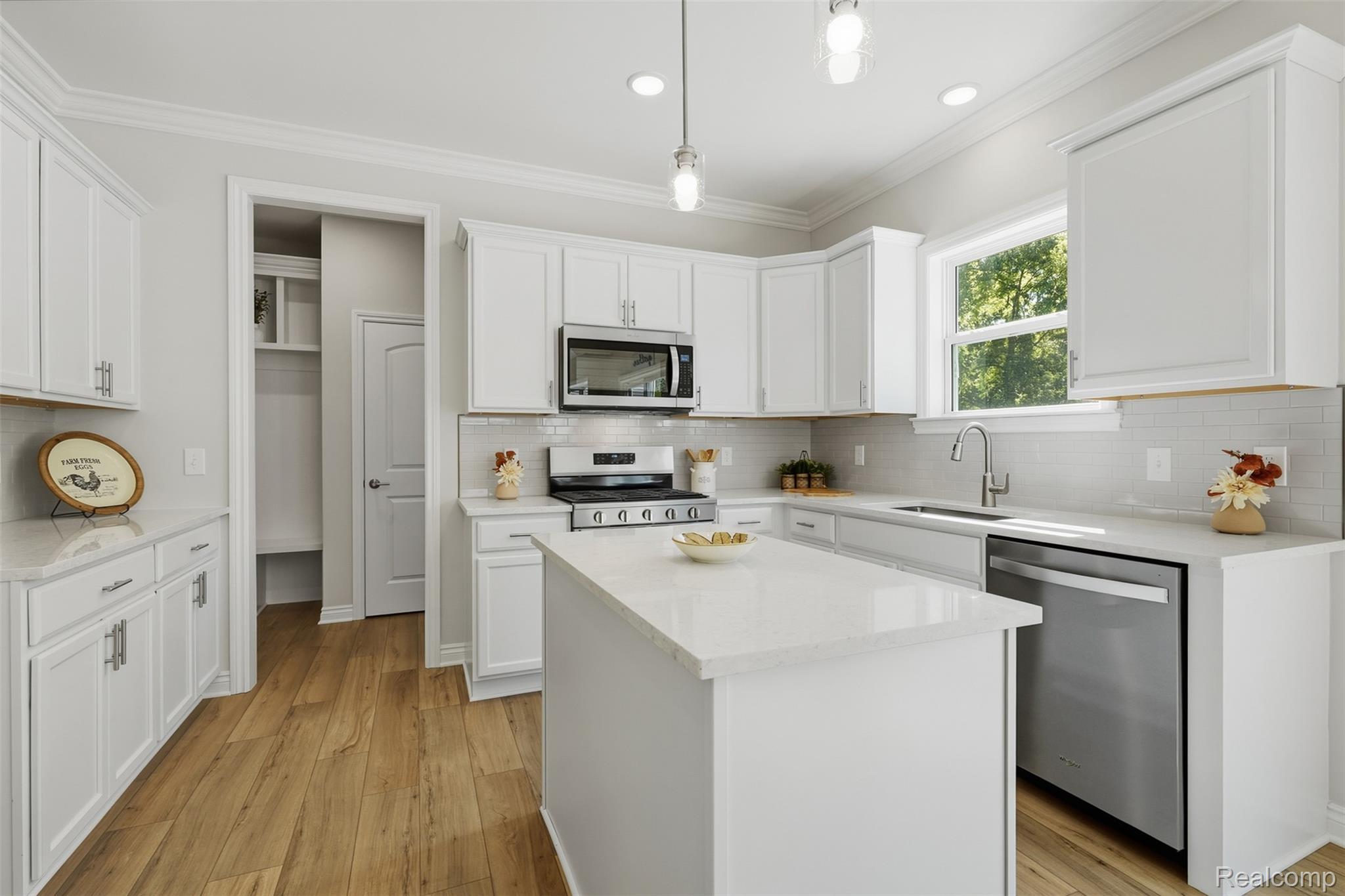547 Jubilee Drive Property Photo 4