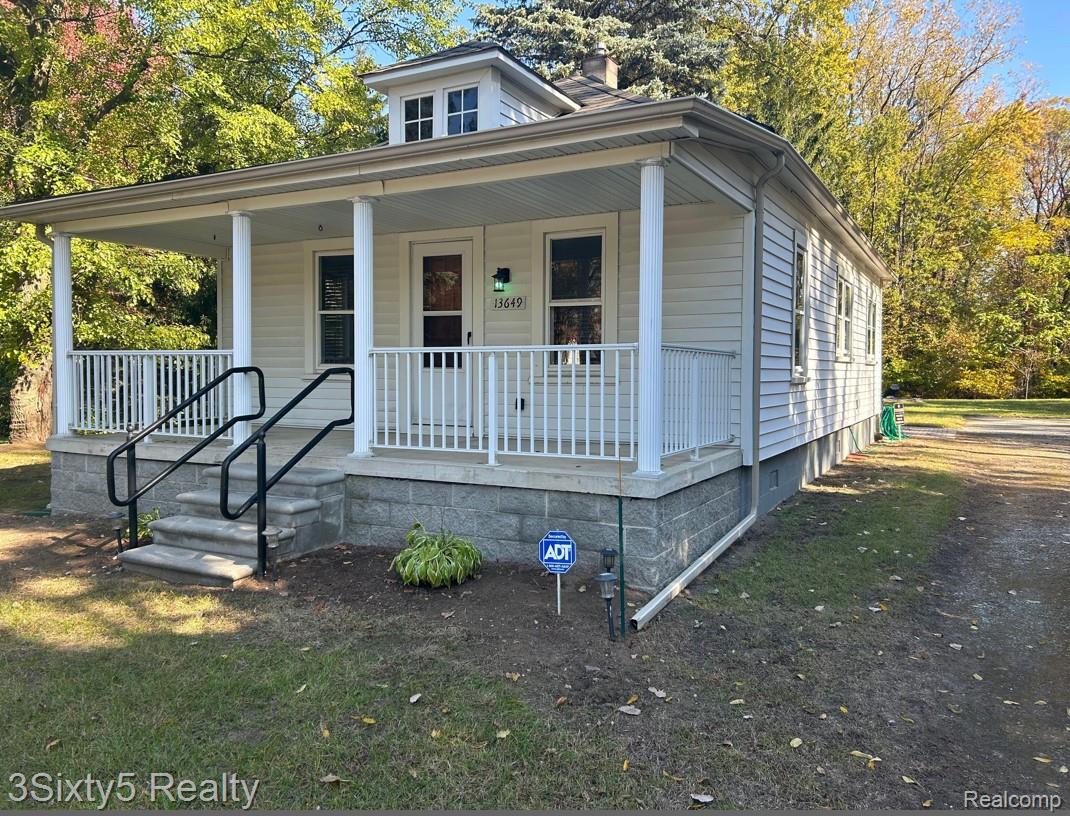 13649 PARDEE Road Property Photo 1