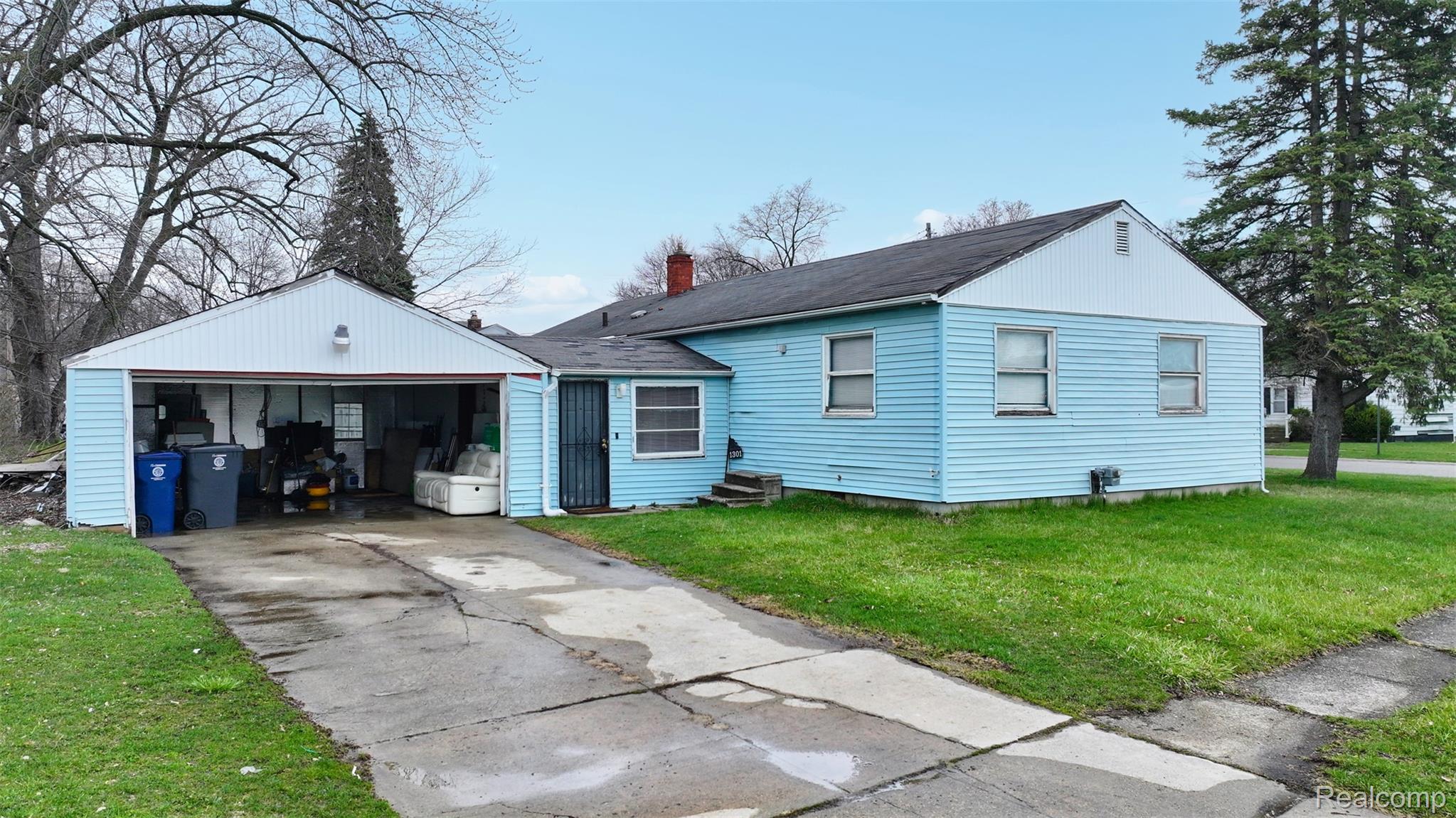 1301 Lavender Avenue Property Photo 2