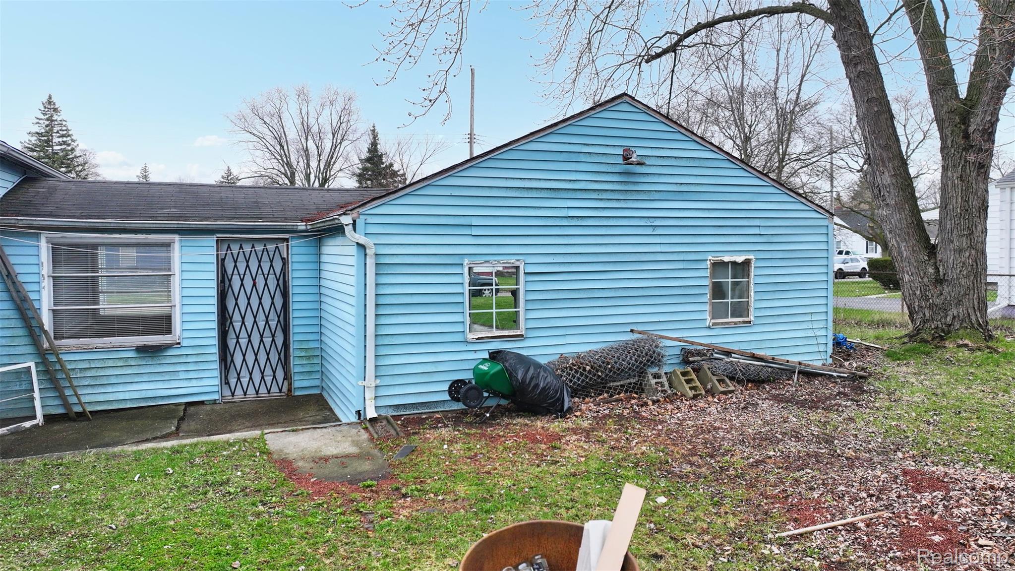 1301 Lavender Avenue Property Photo 3
