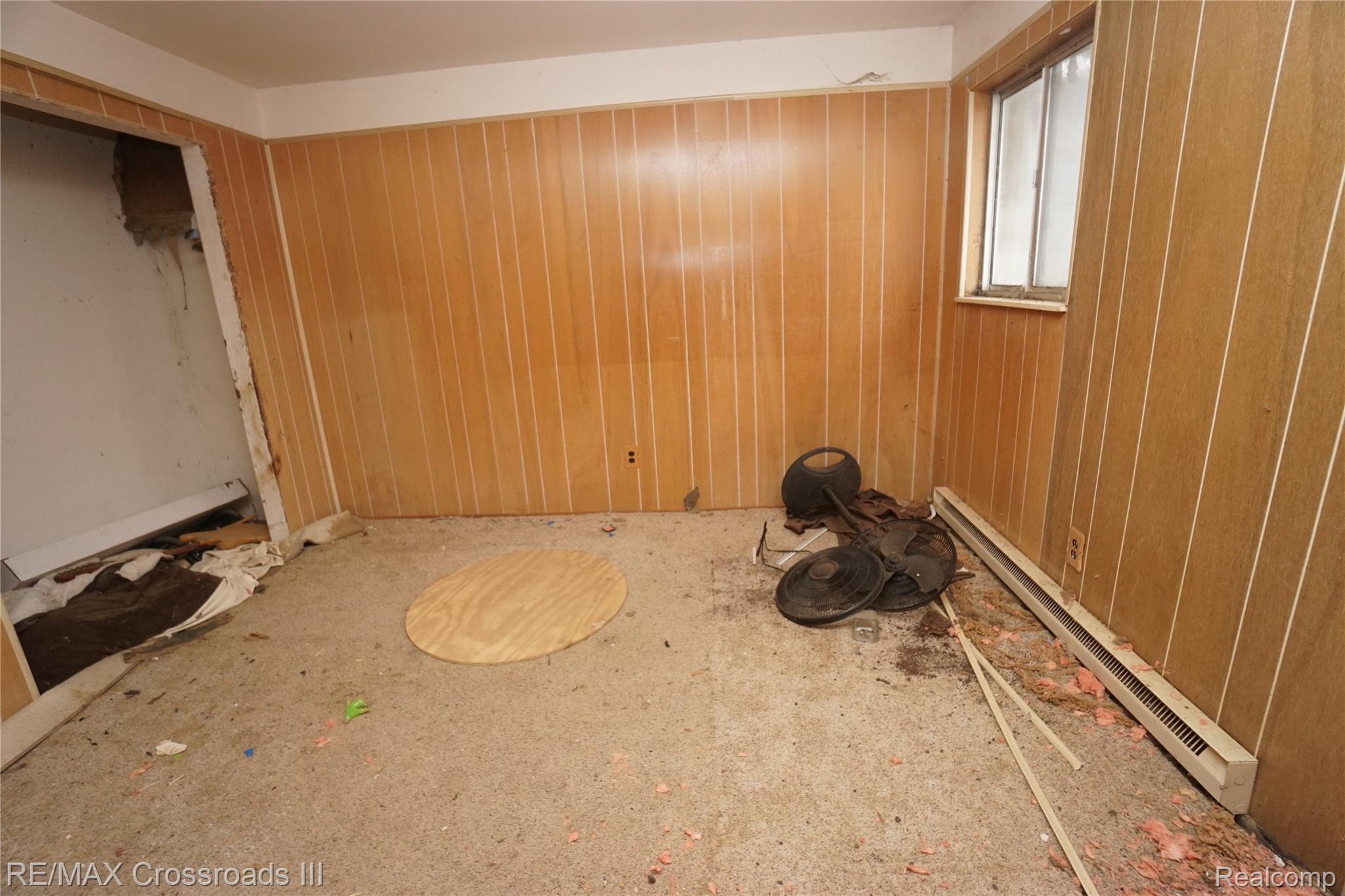 7047 Haggerty Road Property Photo 6