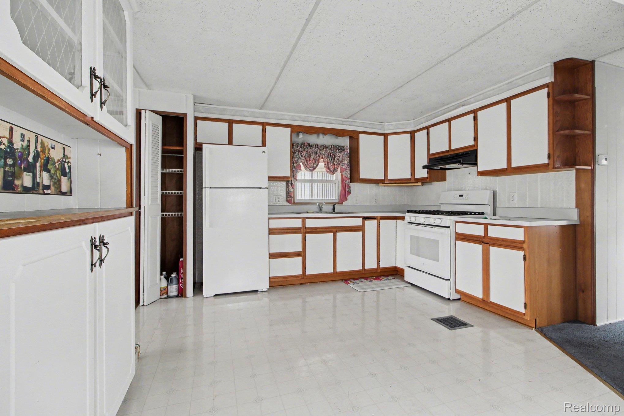 39500 Warren Rd #87 Property Photo 4
