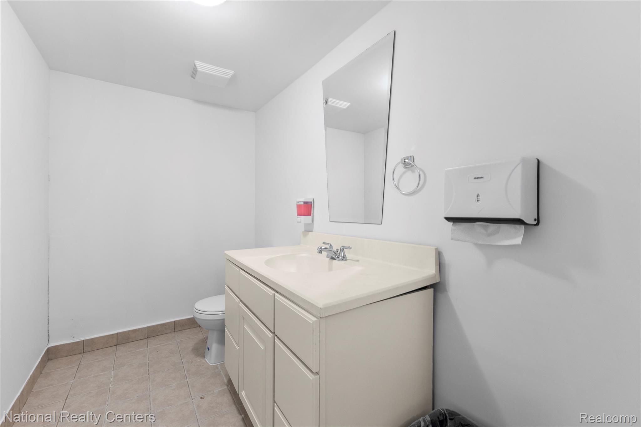 509 Elizabeth Lake Road Property Photo 22