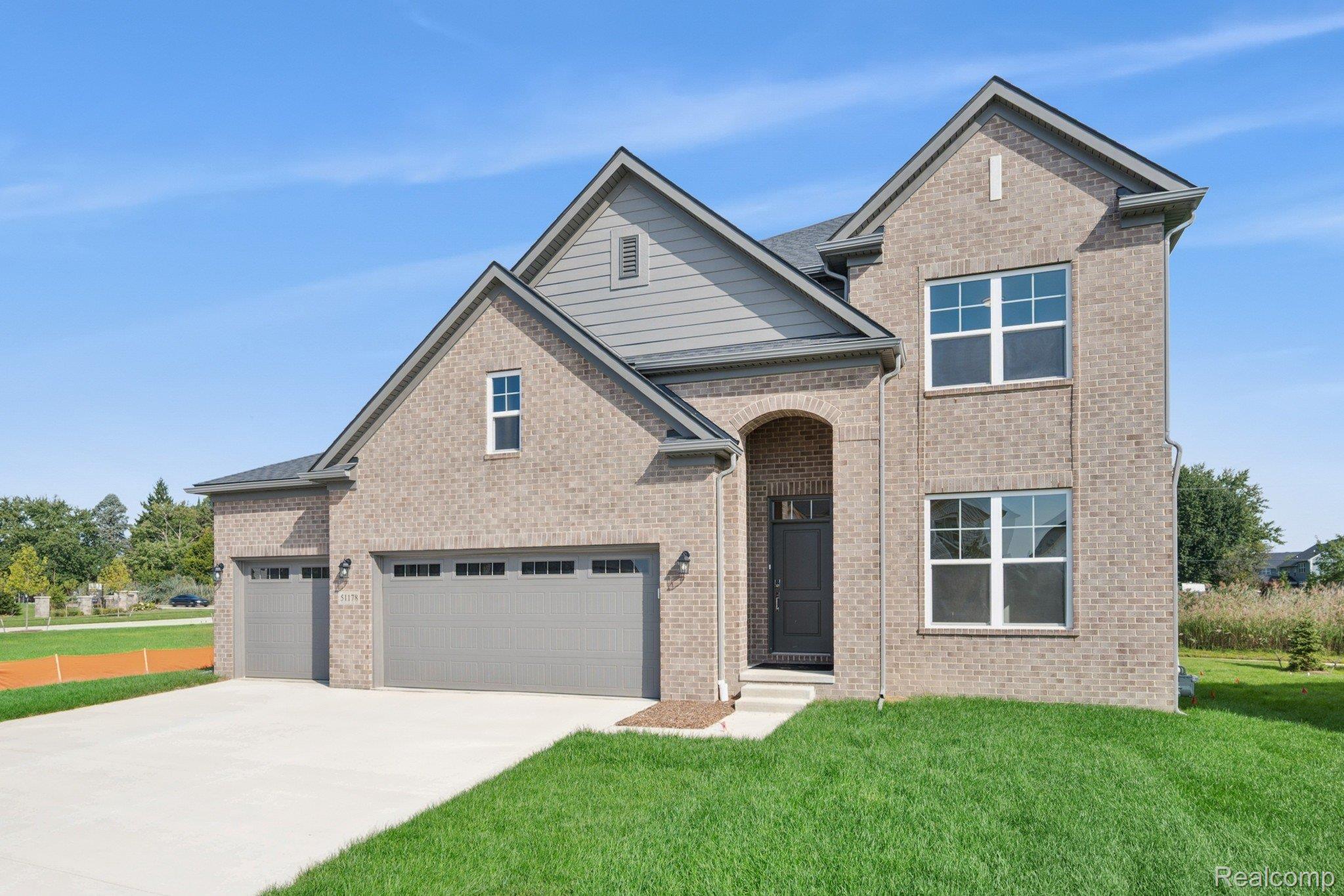 51178 Ottawa Drive Property Photo 1
