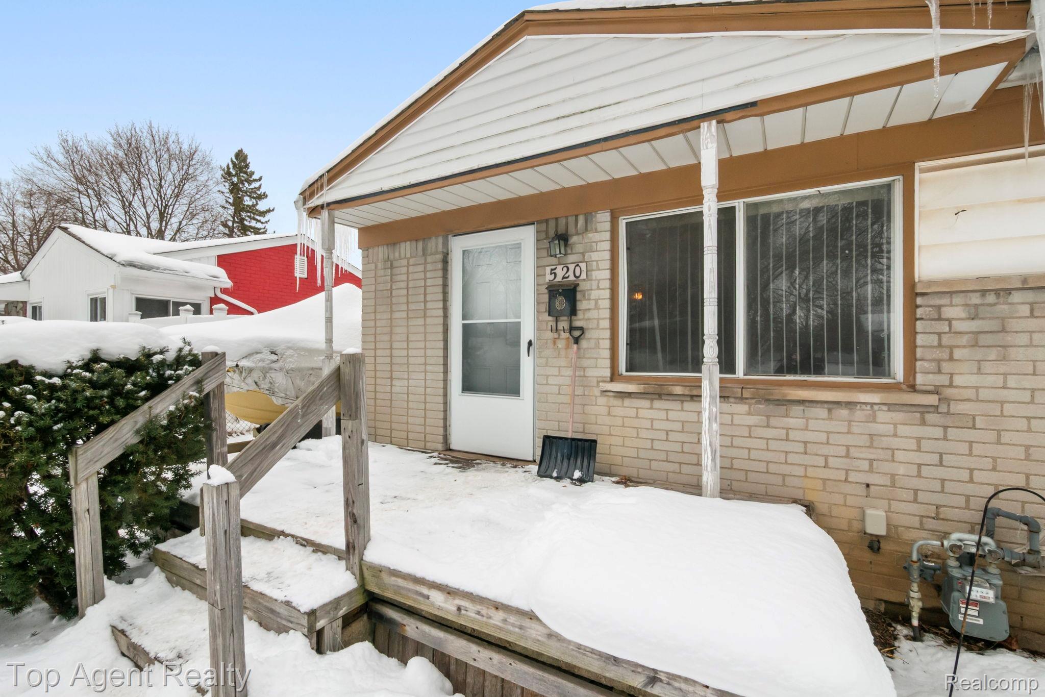 520 Linda Vista Drive Property Photo 1