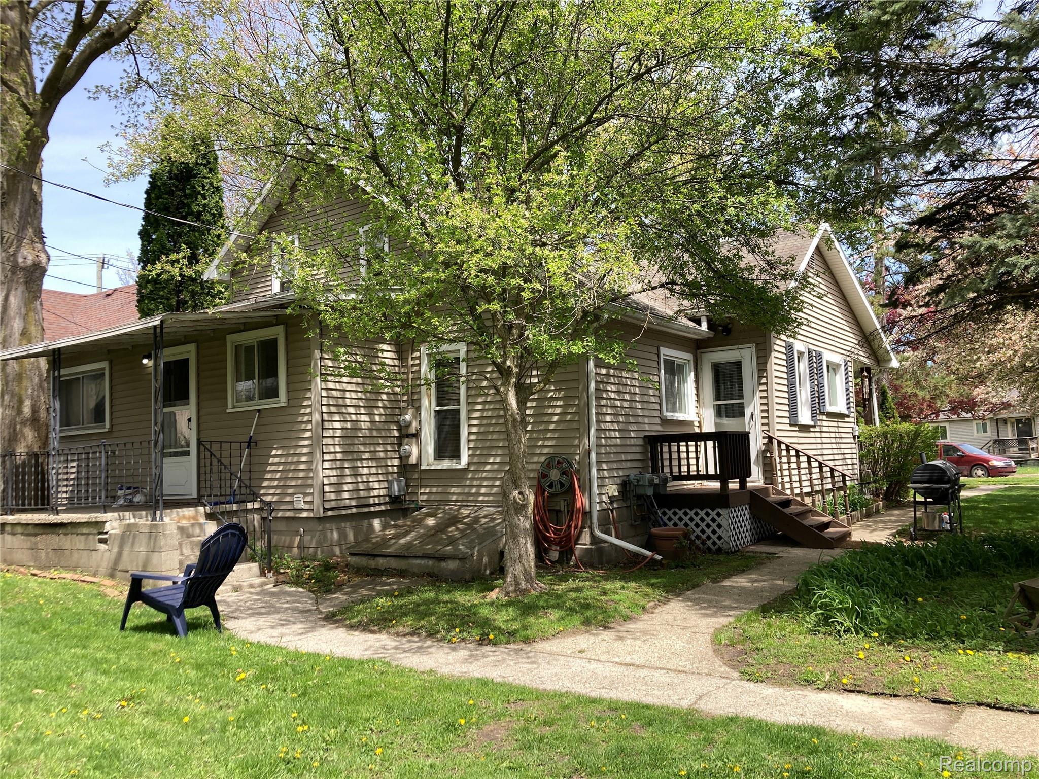 20261021821 Property Photo 4