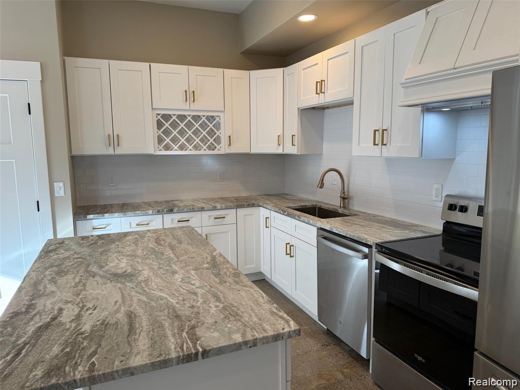 23742 Greater Mack Avenue Property Photo 5