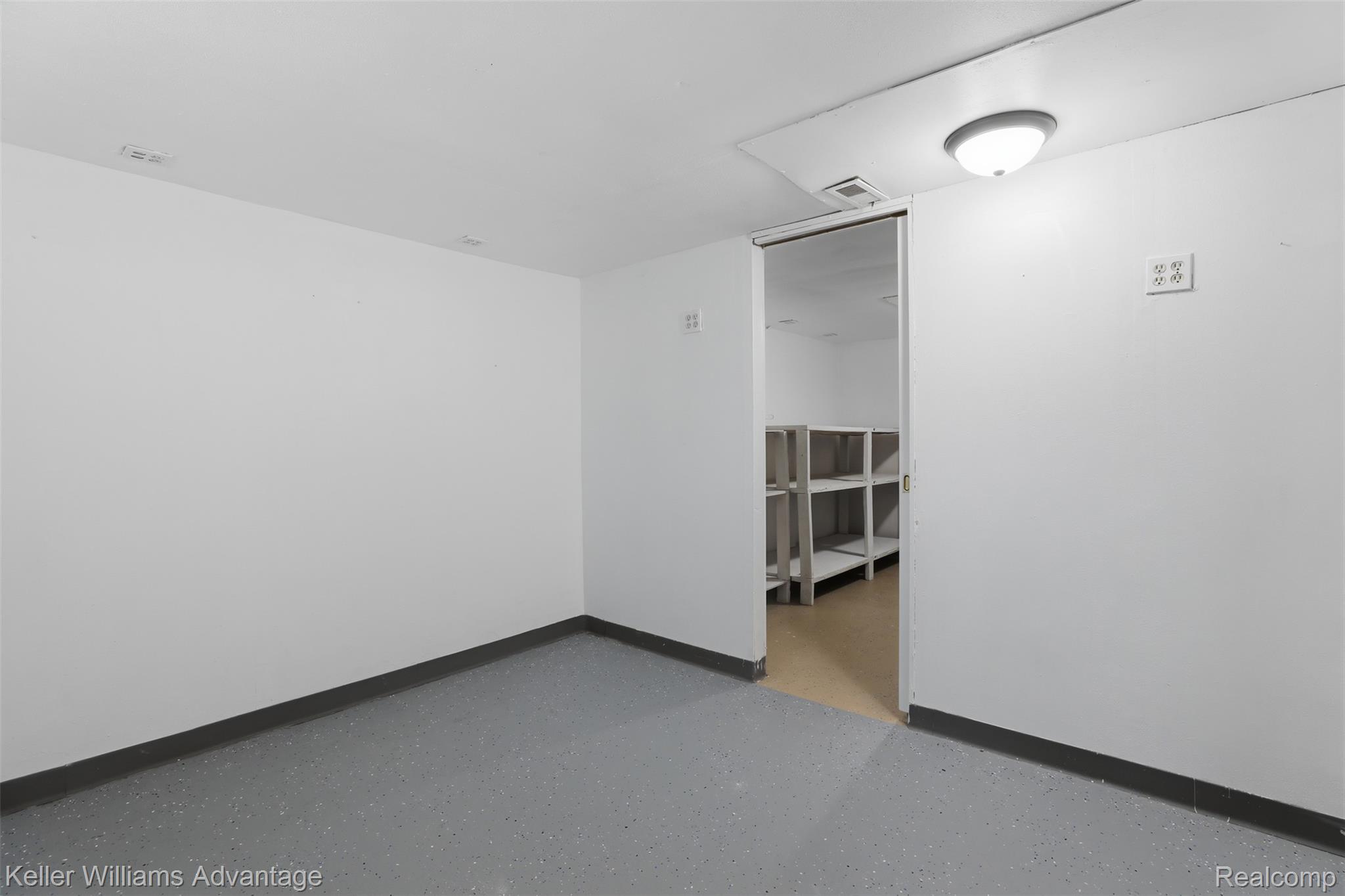 28800 Sibley Road Property Photo 37