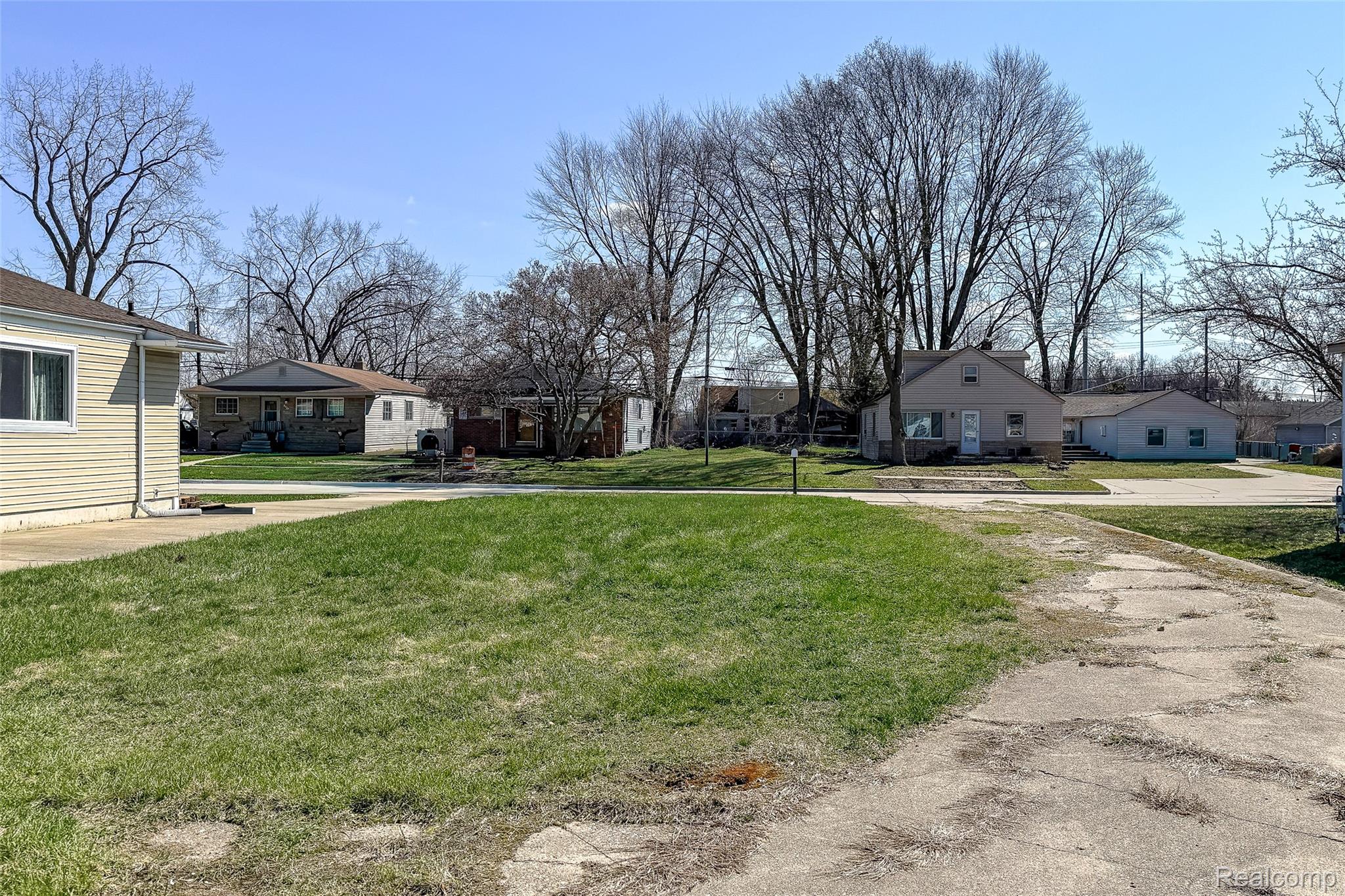 8471 Fremont Street Property Photo 4