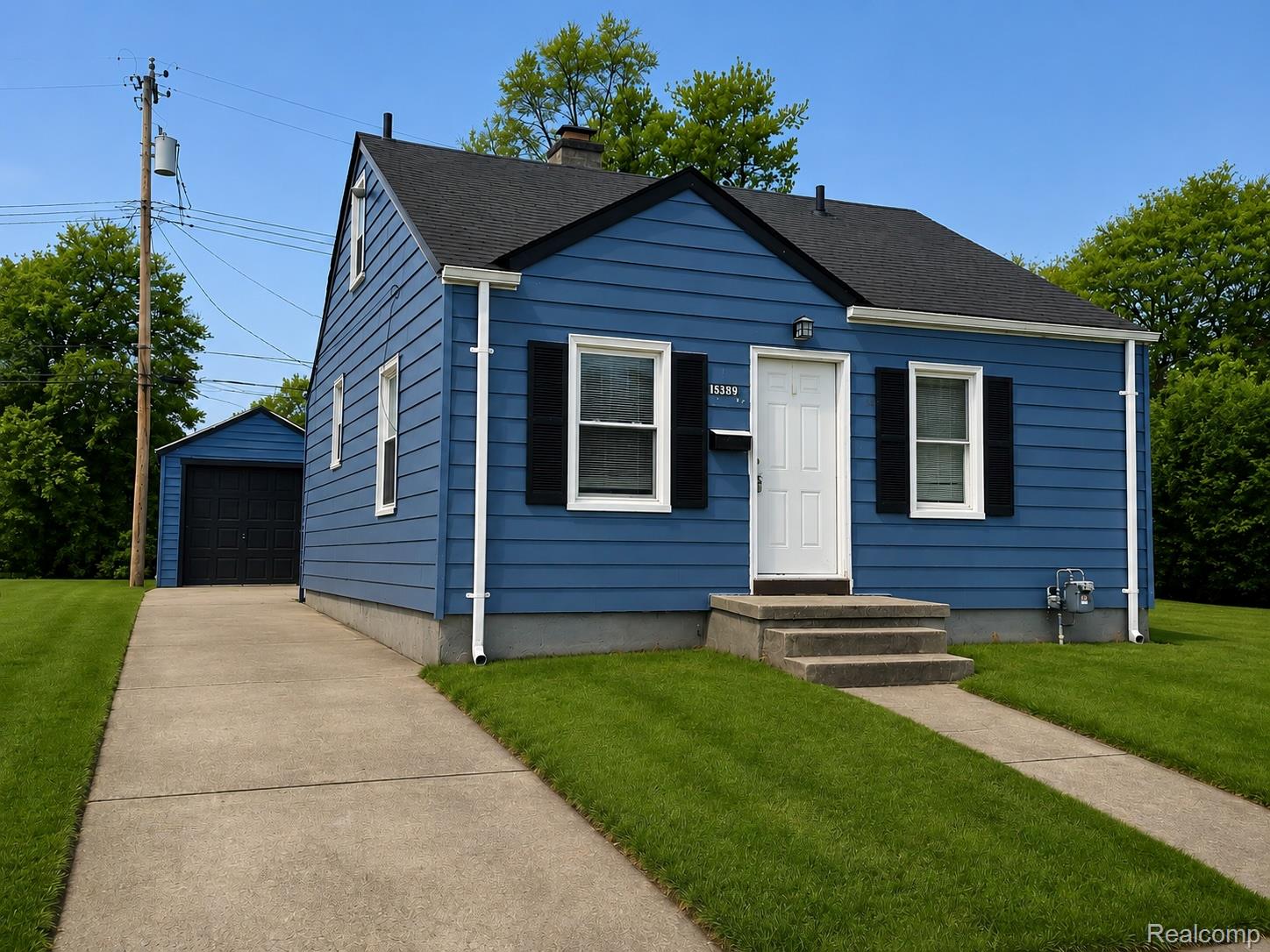 15389 Dixie Property Photo 1