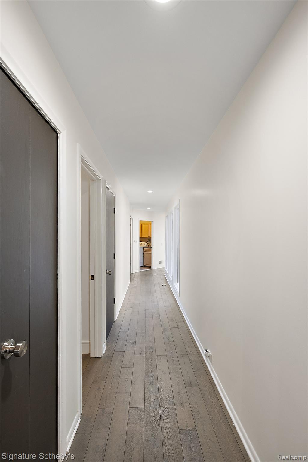 4650 Lahser Road Property Photo 22