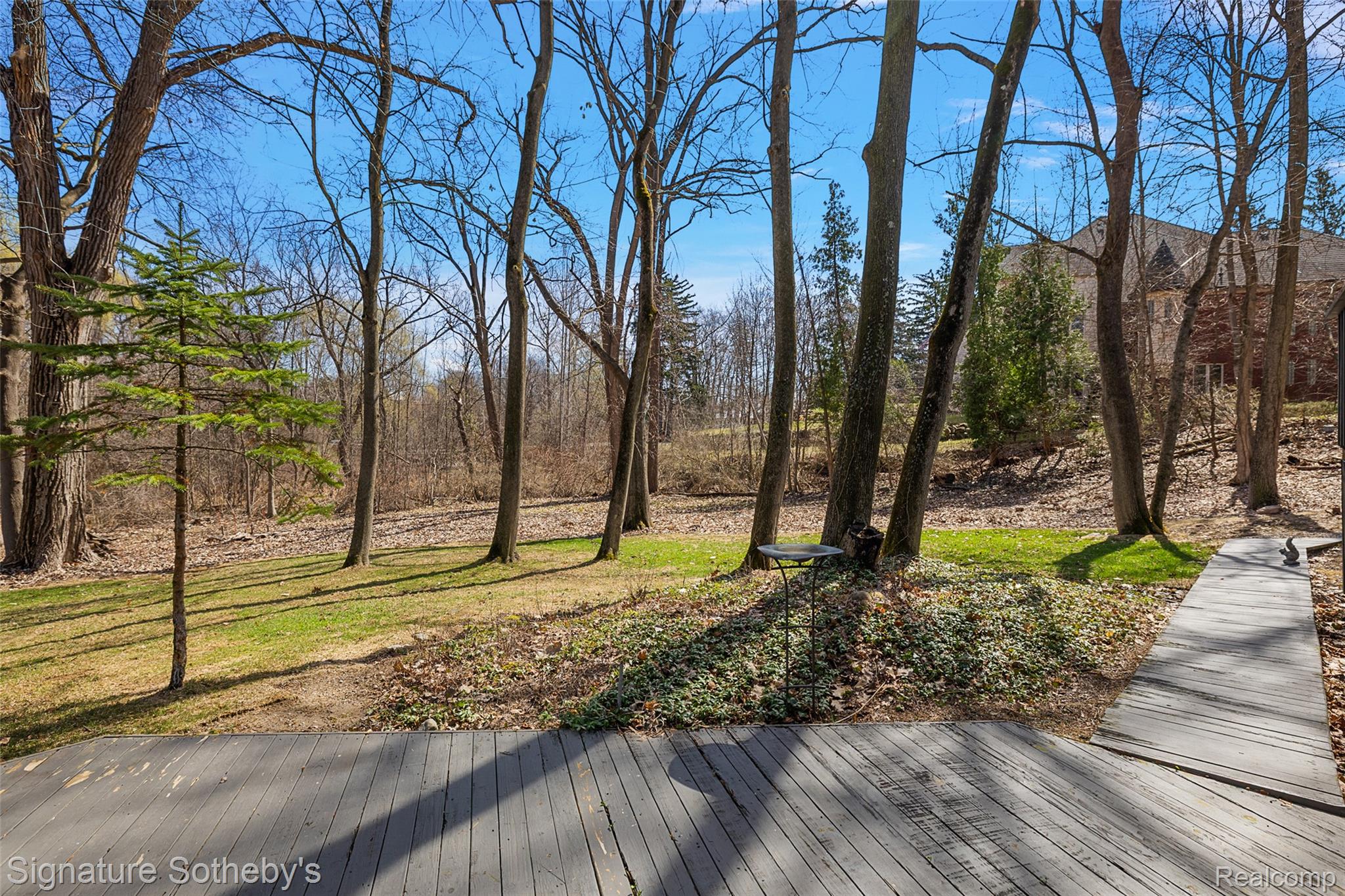 4650 Lahser Road Property Photo 47