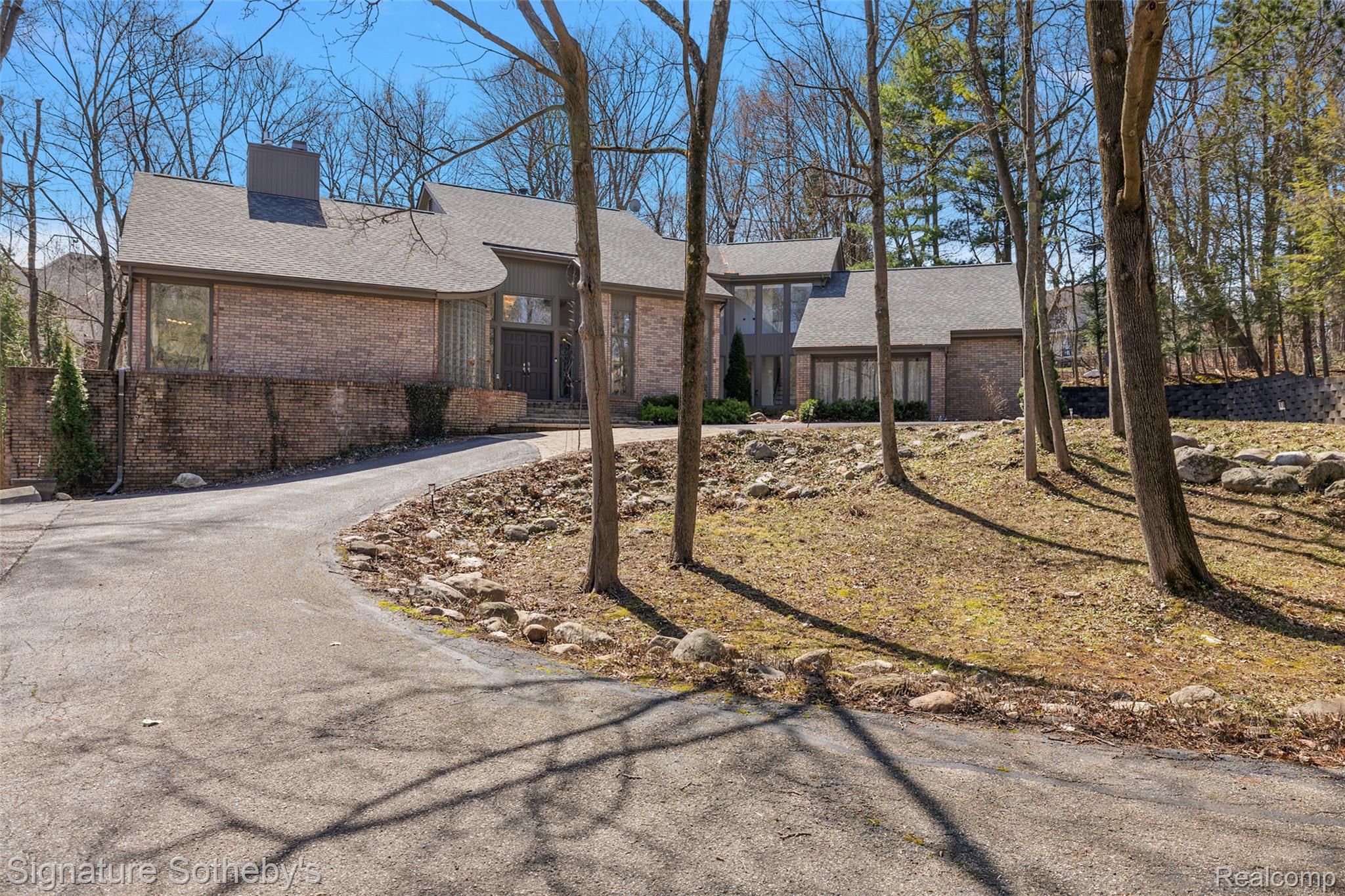 4650 Lahser Road Property Photo 51