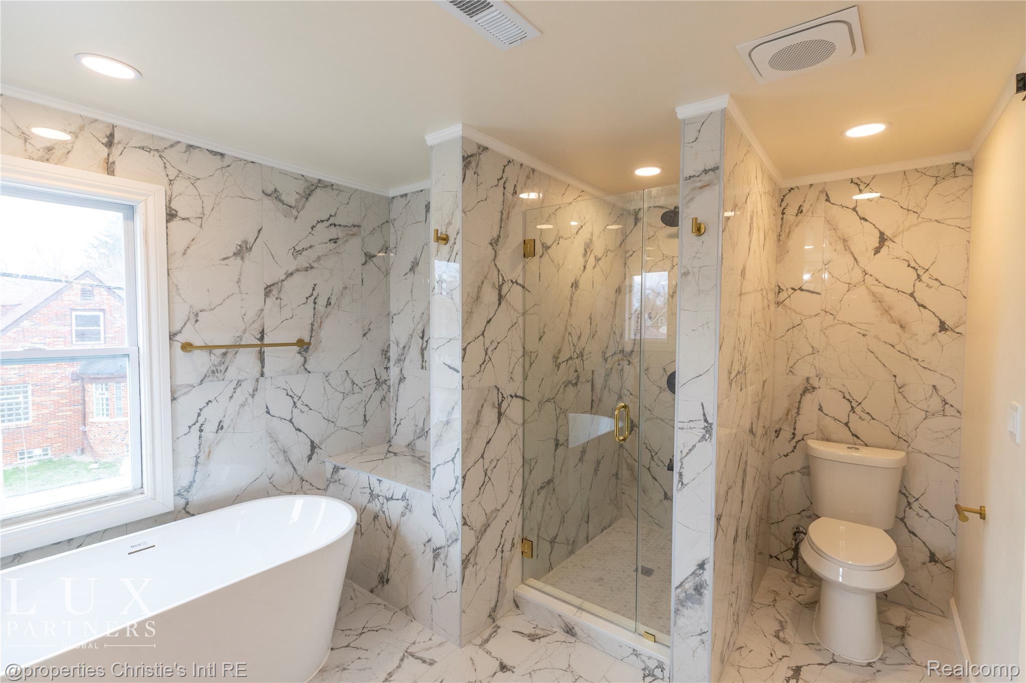 18516 Prairie Street Property Photo 14