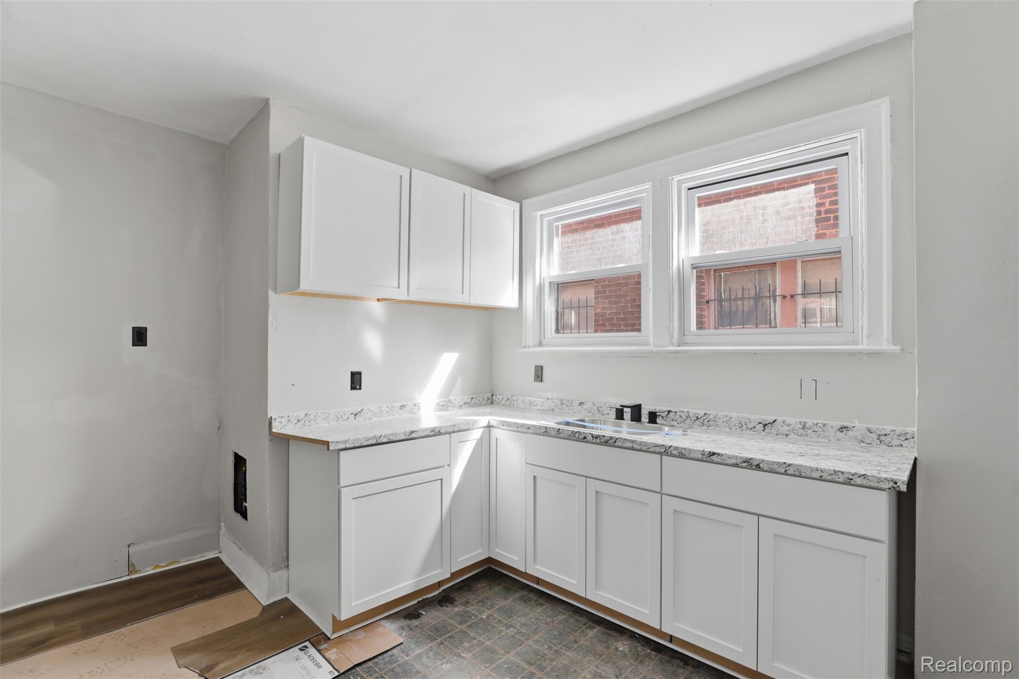 16188 Lawton Street Property Photo 7