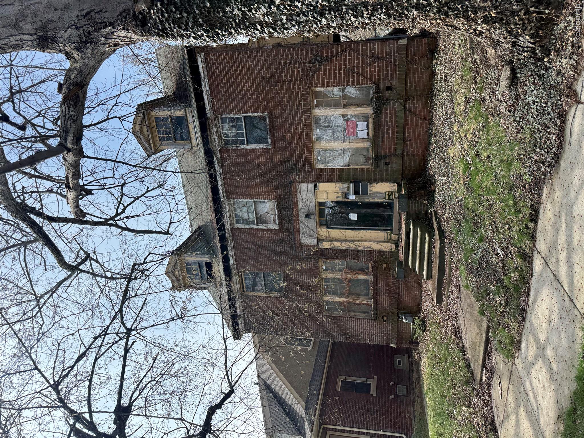 931 Ashland Street Property Photo 1
