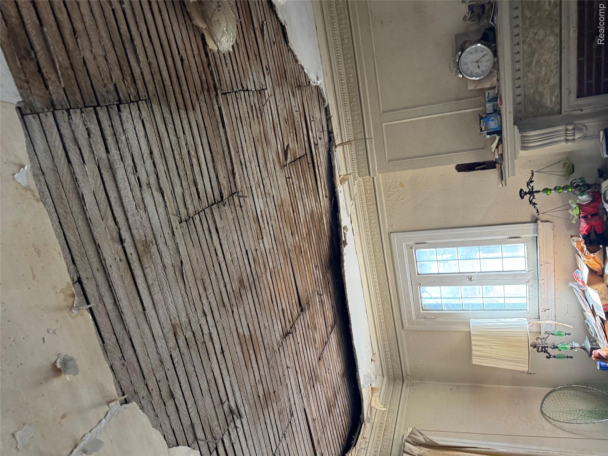 931 Ashland Street Property Photo 8