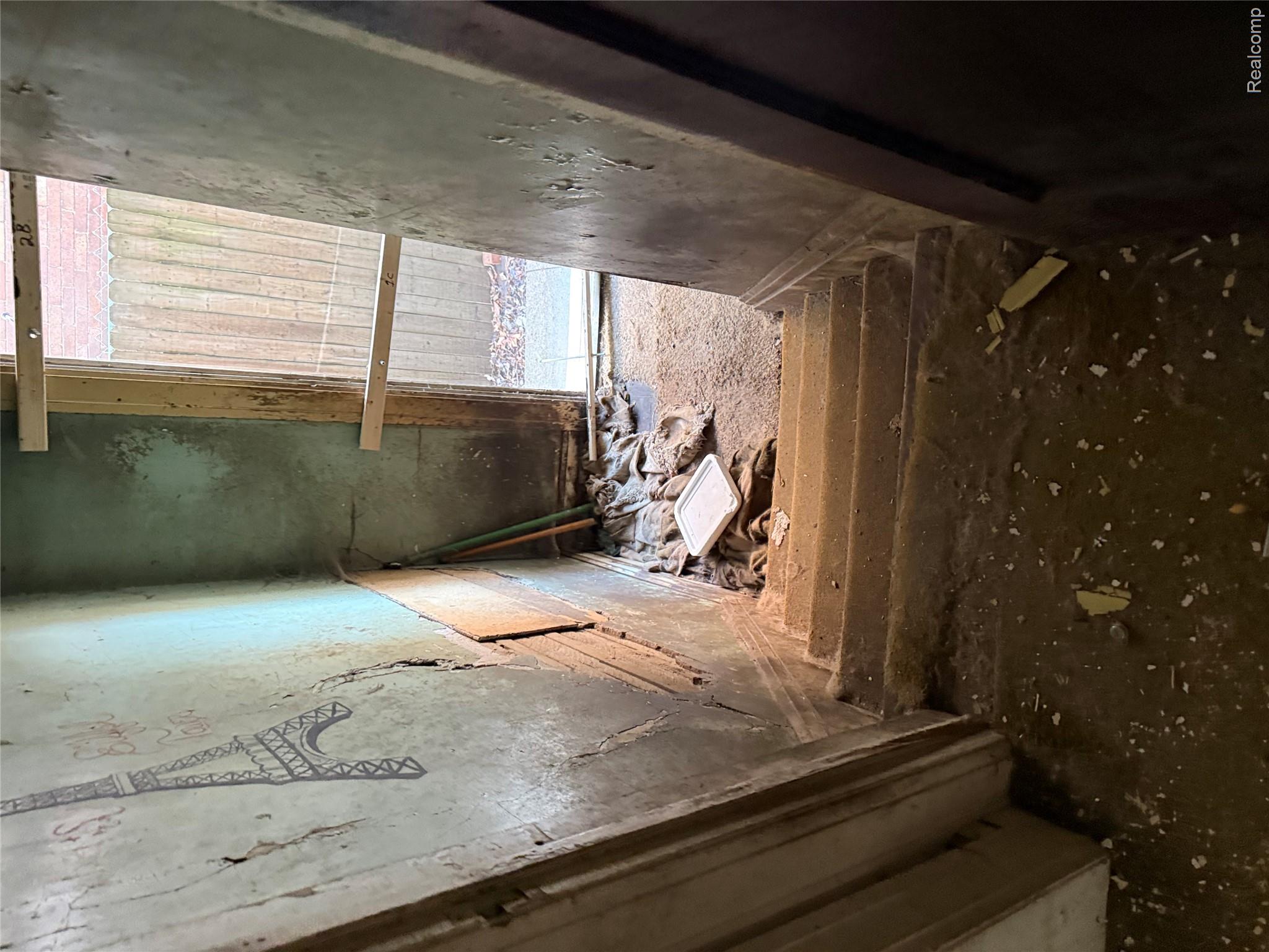 931 Ashland Street Property Photo 30