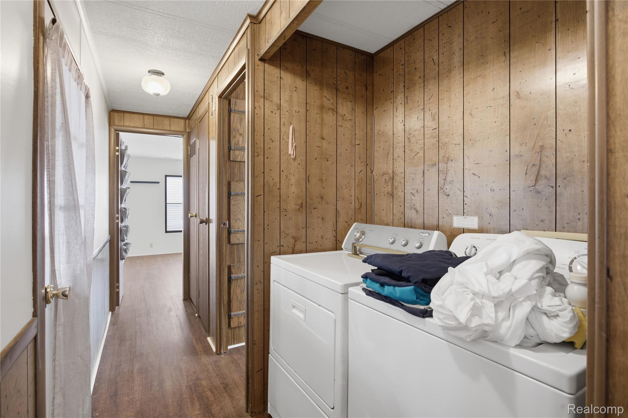25716 Jackson St Property Photo 17