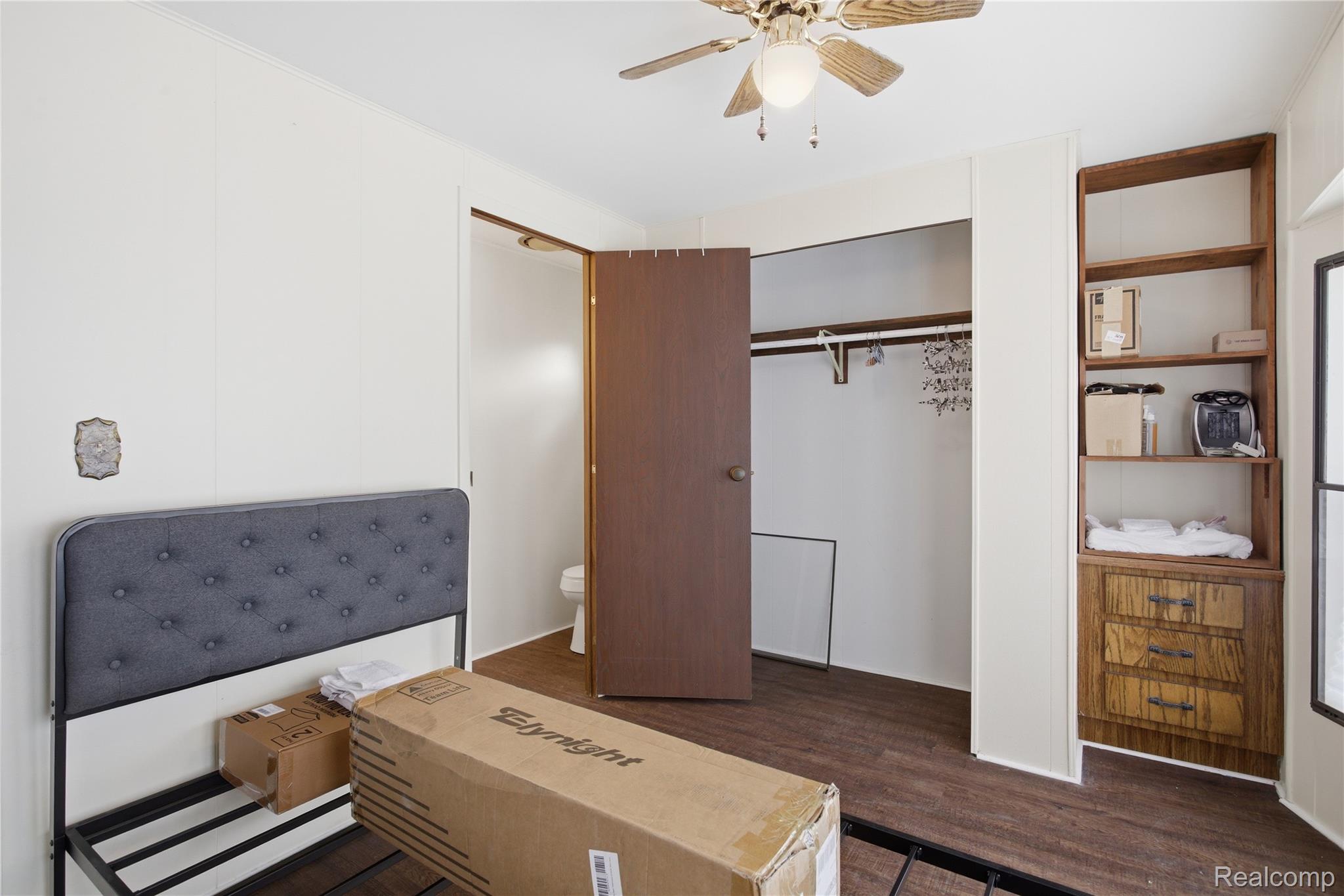 25716 Jackson St Property Photo 25